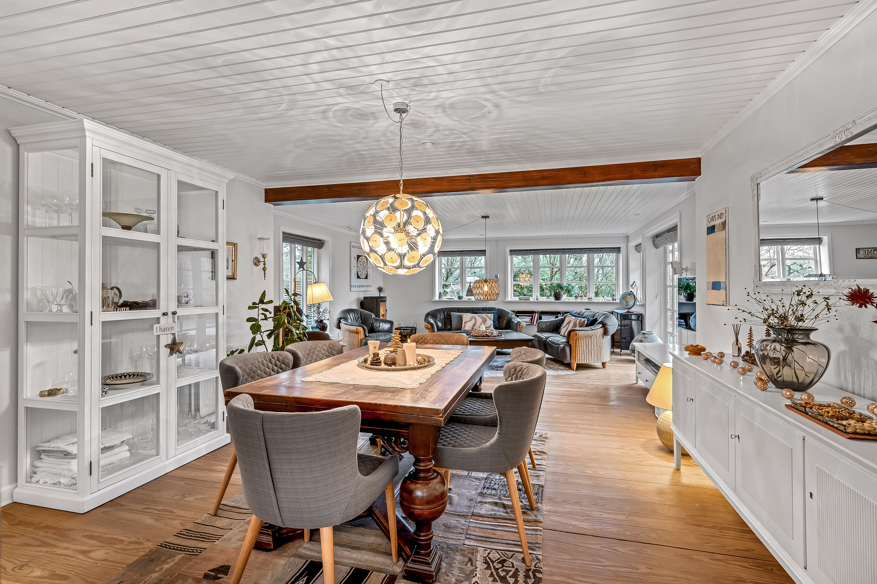 Fremhævet stue billede i fuldskærmstilstand. Billede af Benediktevej 11B, 6270 Tønder