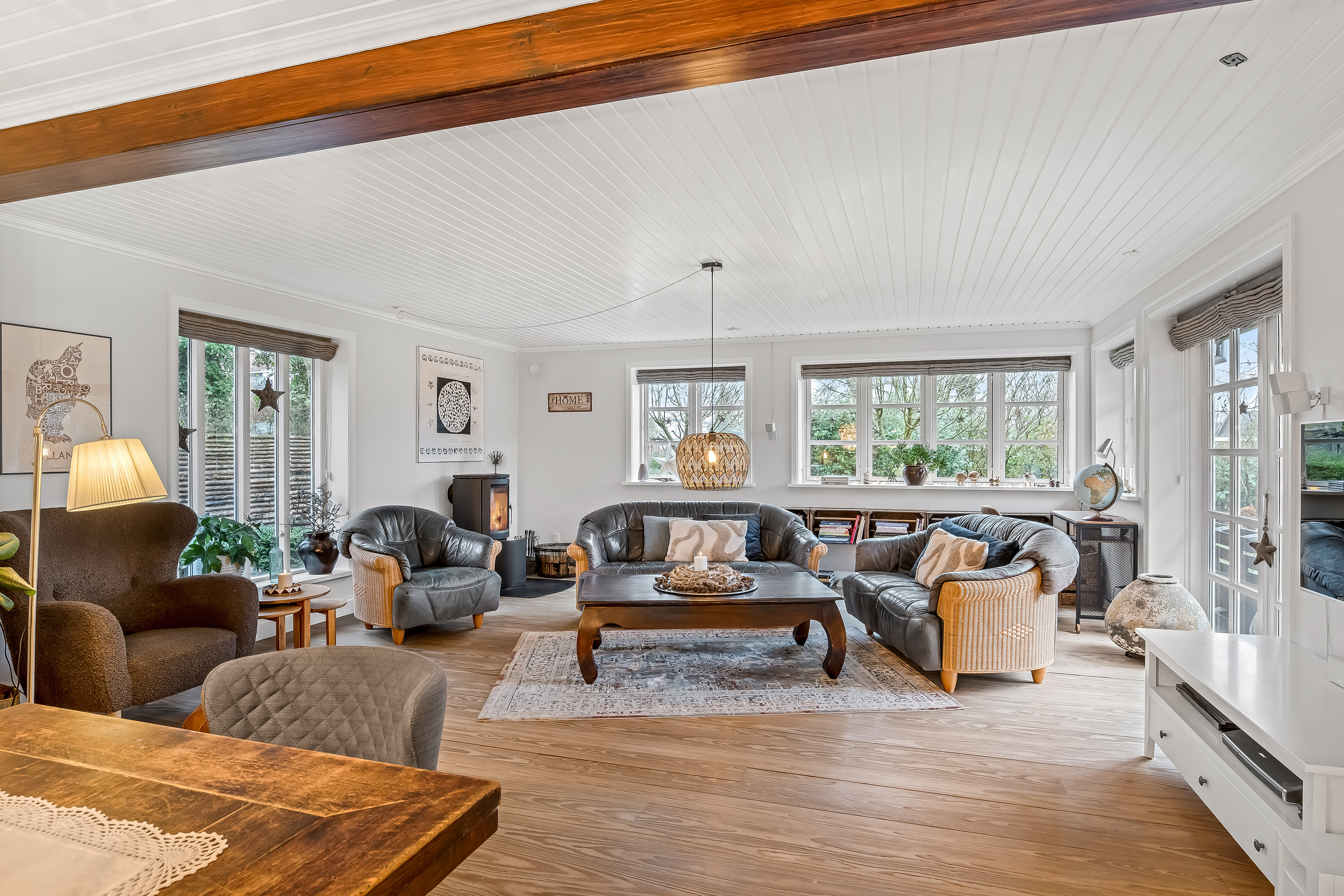 Fremhævet stue billede i fuldskærmstilstand. Billede af Benediktevej 11B, 6270 Tønder