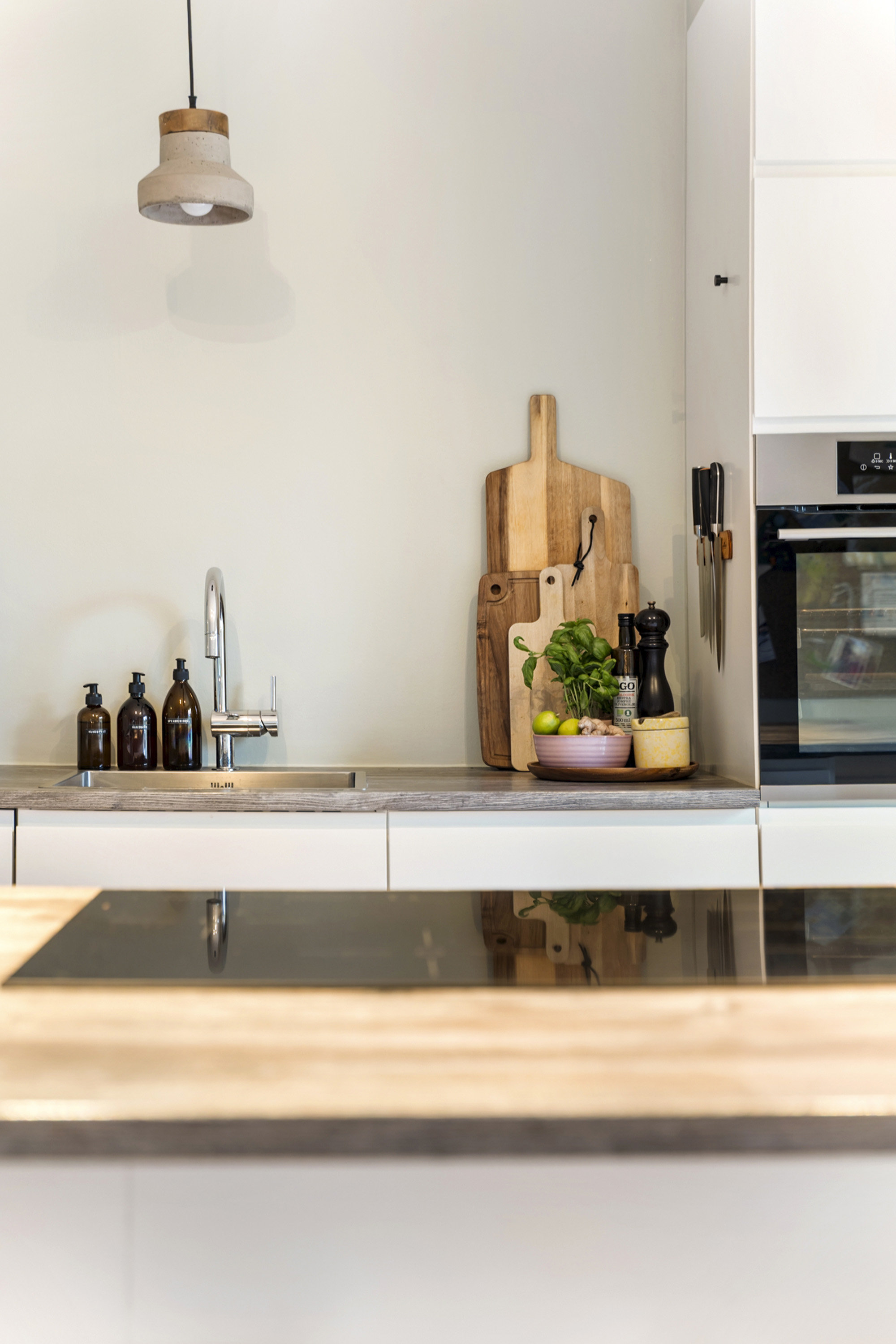 Fremhævet køkken billede i fuldskærmstilstand. Billede af Rønnebækengen 1, 2660 Brøndby Strand