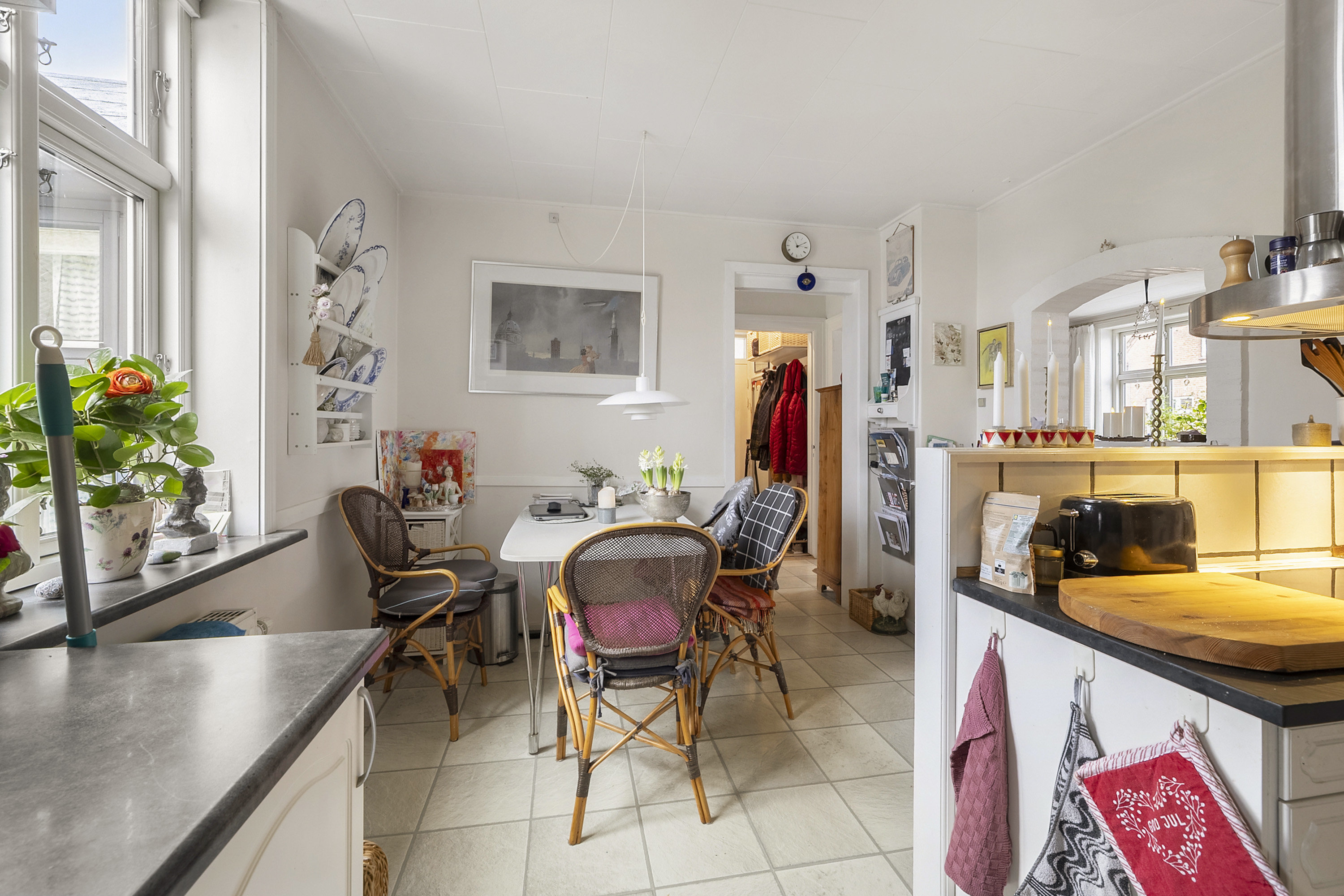 Fremhævet køkken billede i fuldskærmstilstand. Billede af Stenvangen 3, 4220 Korsør