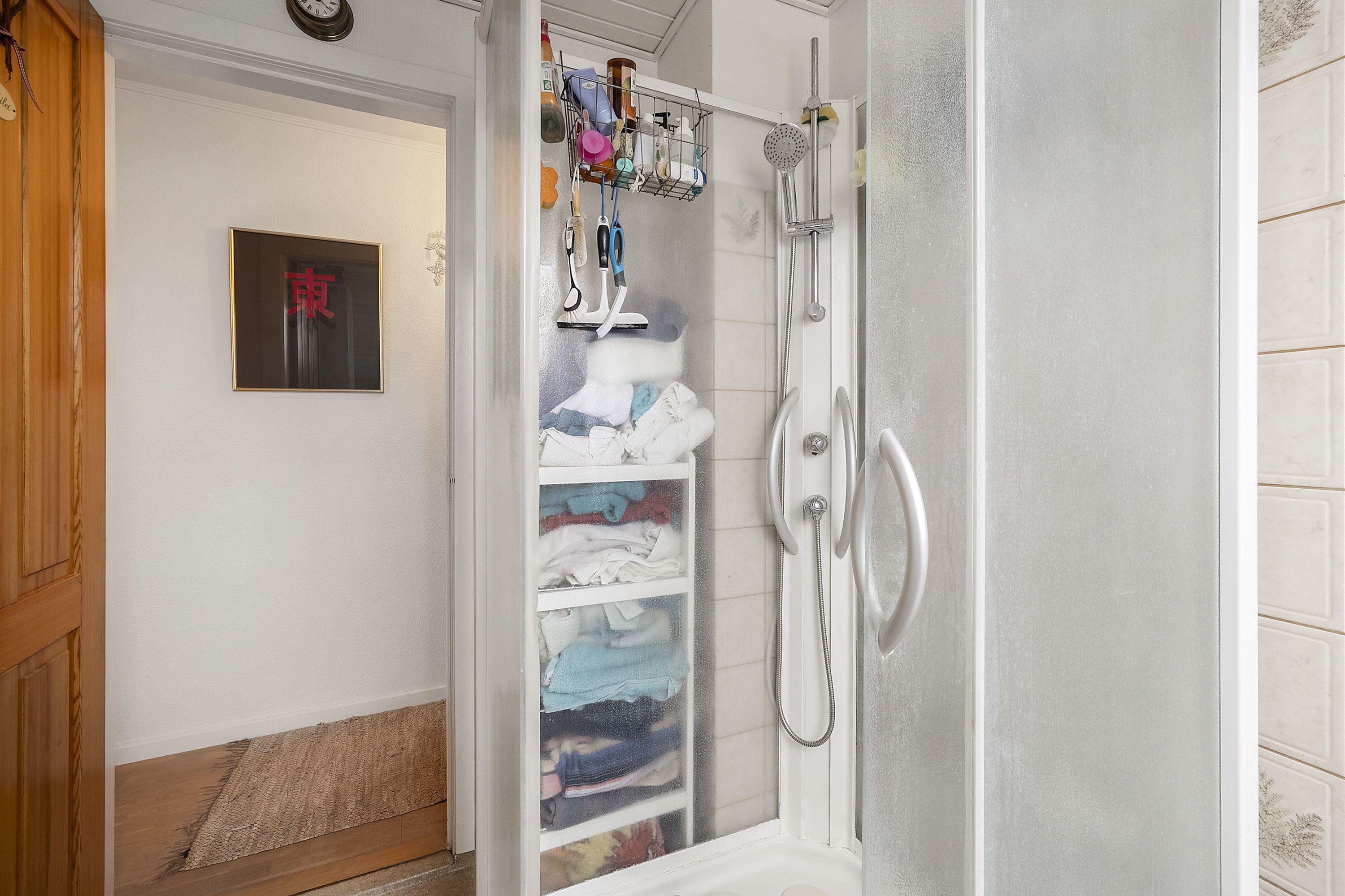 Fremhævet badeværelse billede i fuldskærmstilstand. Billede af Stenvangen 3, 4220 Korsør