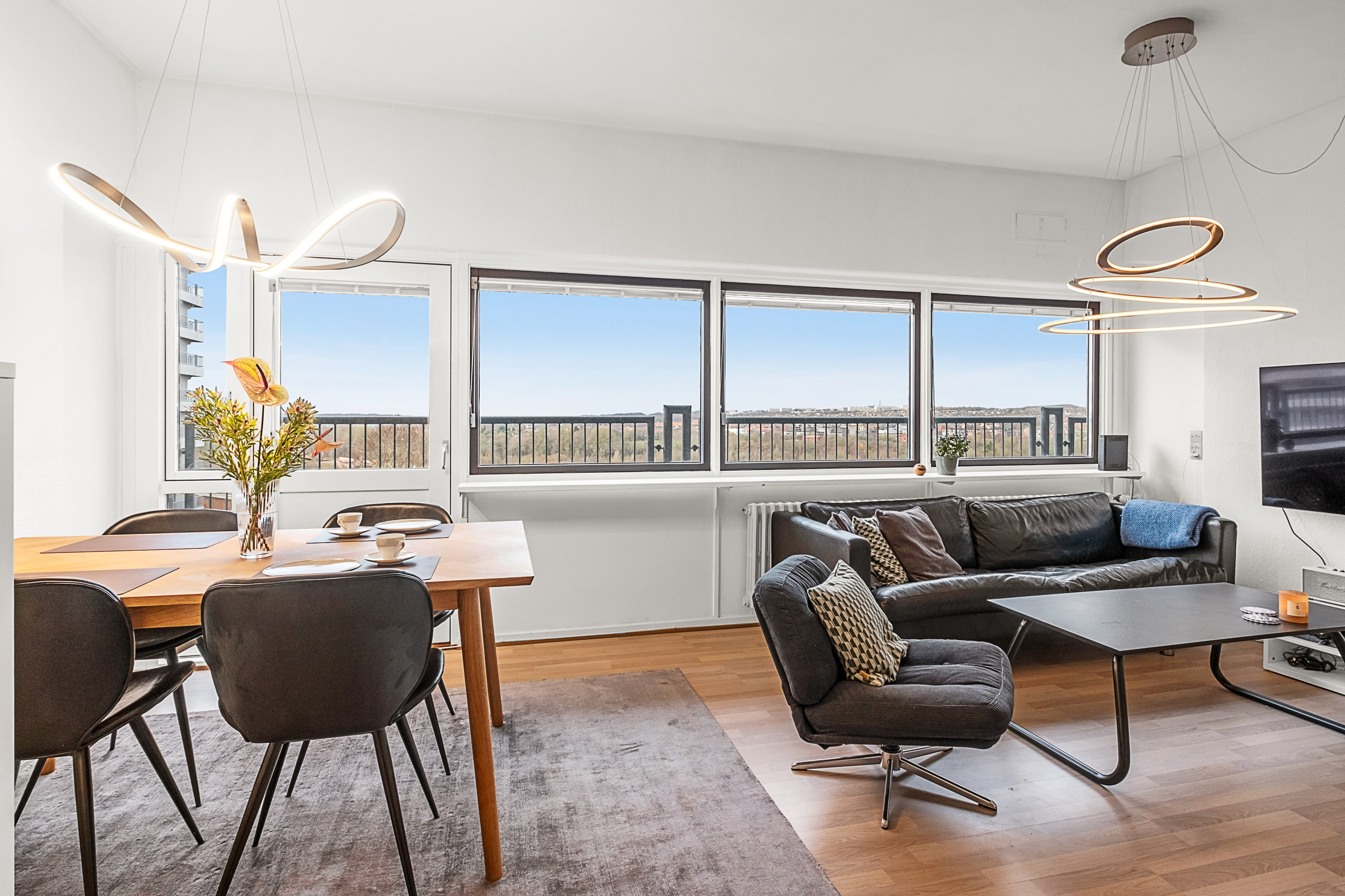 Fremhævet alrum billede i fuldskærmstilstand. Billede af Augustenborggade 21A, 6. mf., 8000 Aarhus C