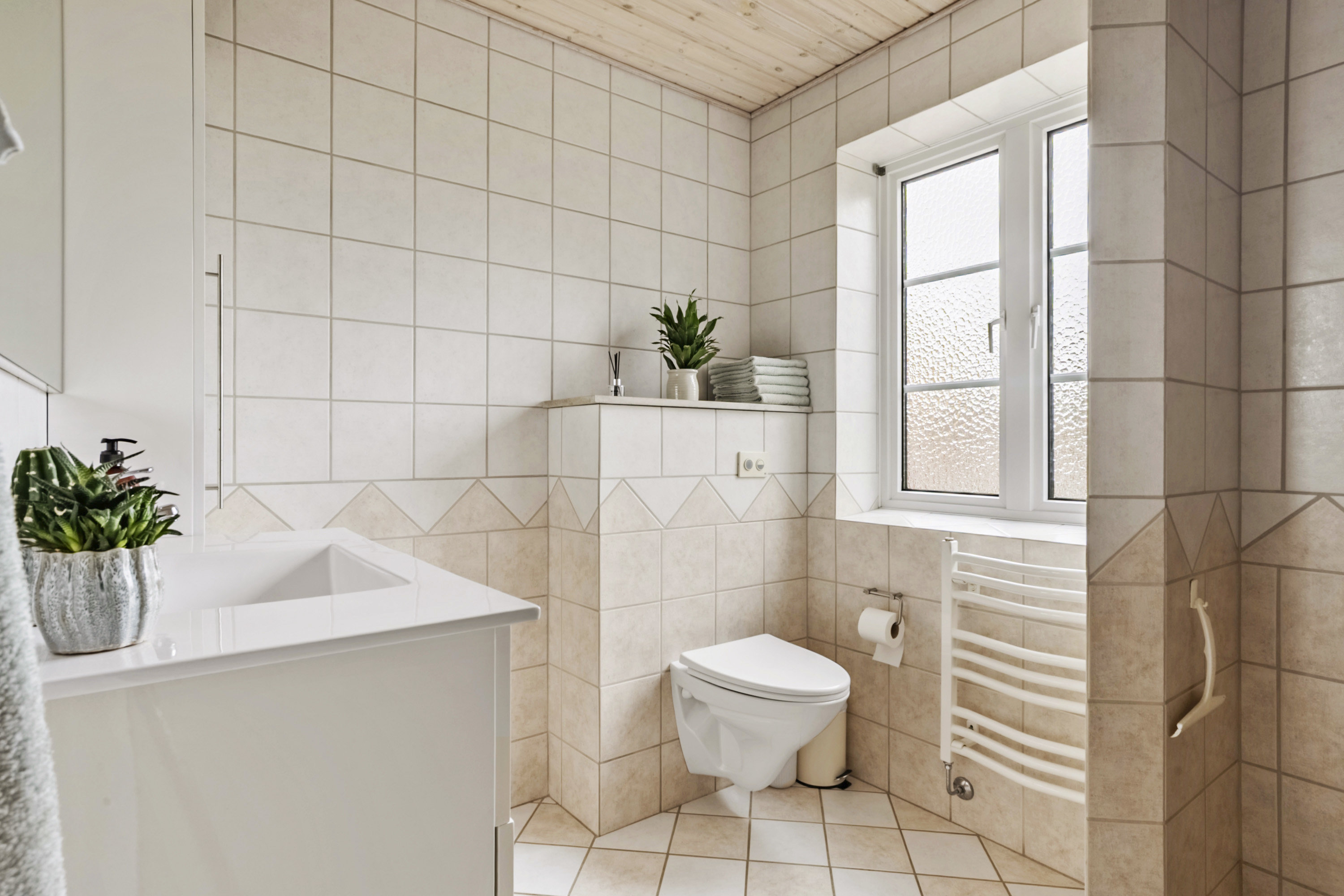 Fremhævet toilet billede i fuldskærmstilstand. Billede af Kirkeforte 8, Hammelev, 6500 Vojens