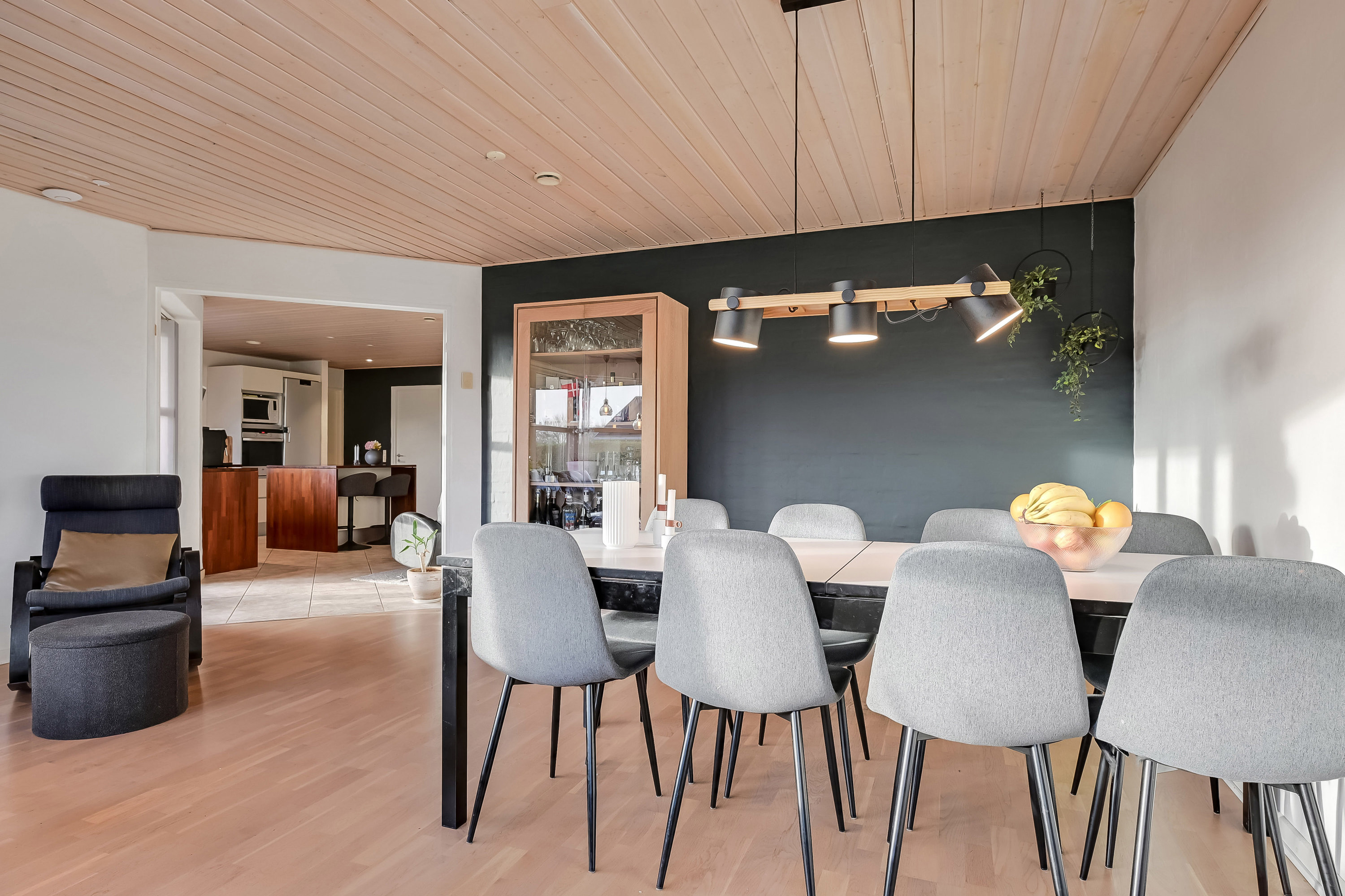 Fremhævet stue billede i fuldskærmstilstand. Billede af Strandbjerggårdparken 3, 7600 Struer