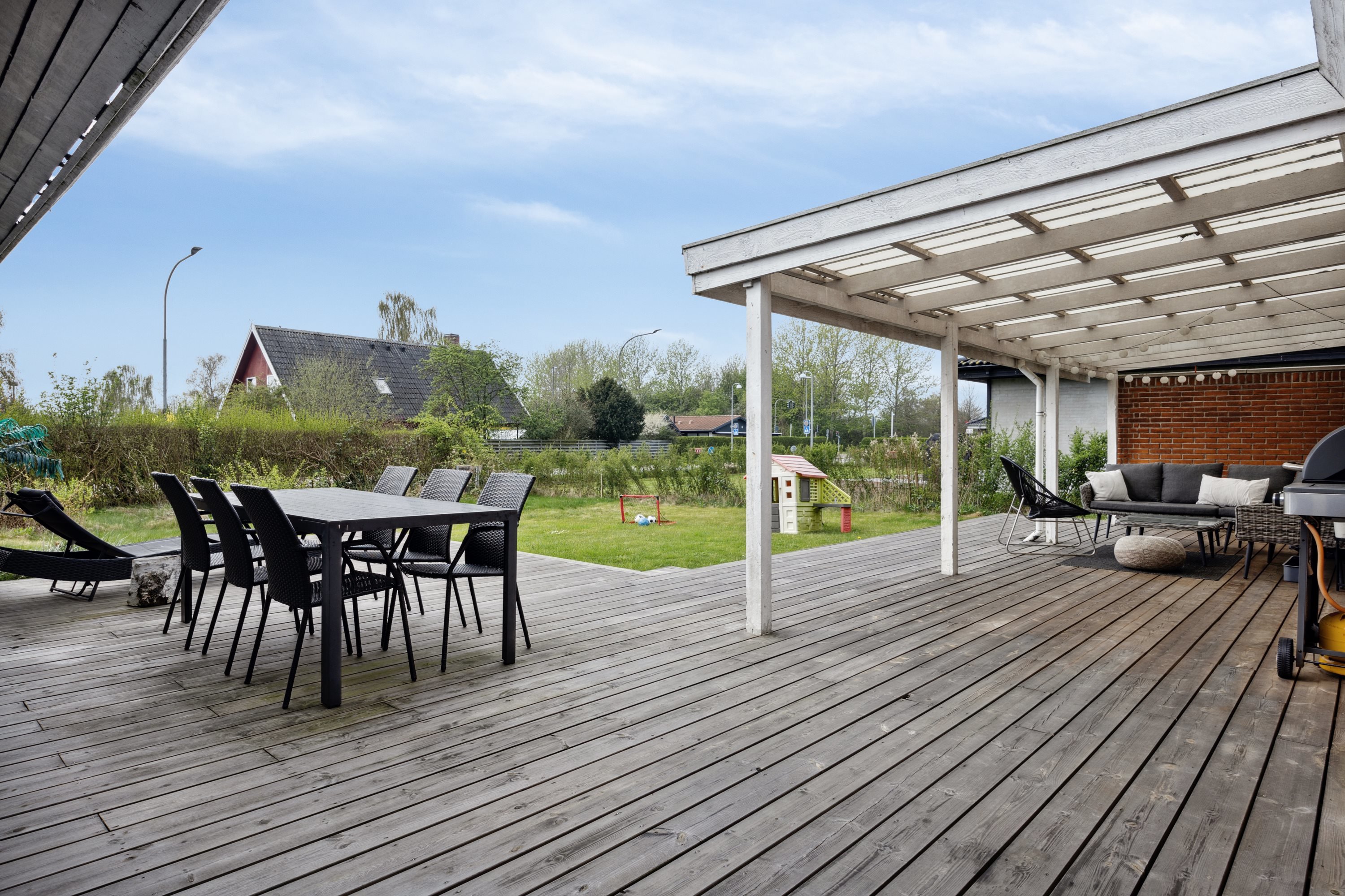 Fremhævet terrasse billede i fuldskærmstilstand. Billede af Krogager 3, 2670 Greve