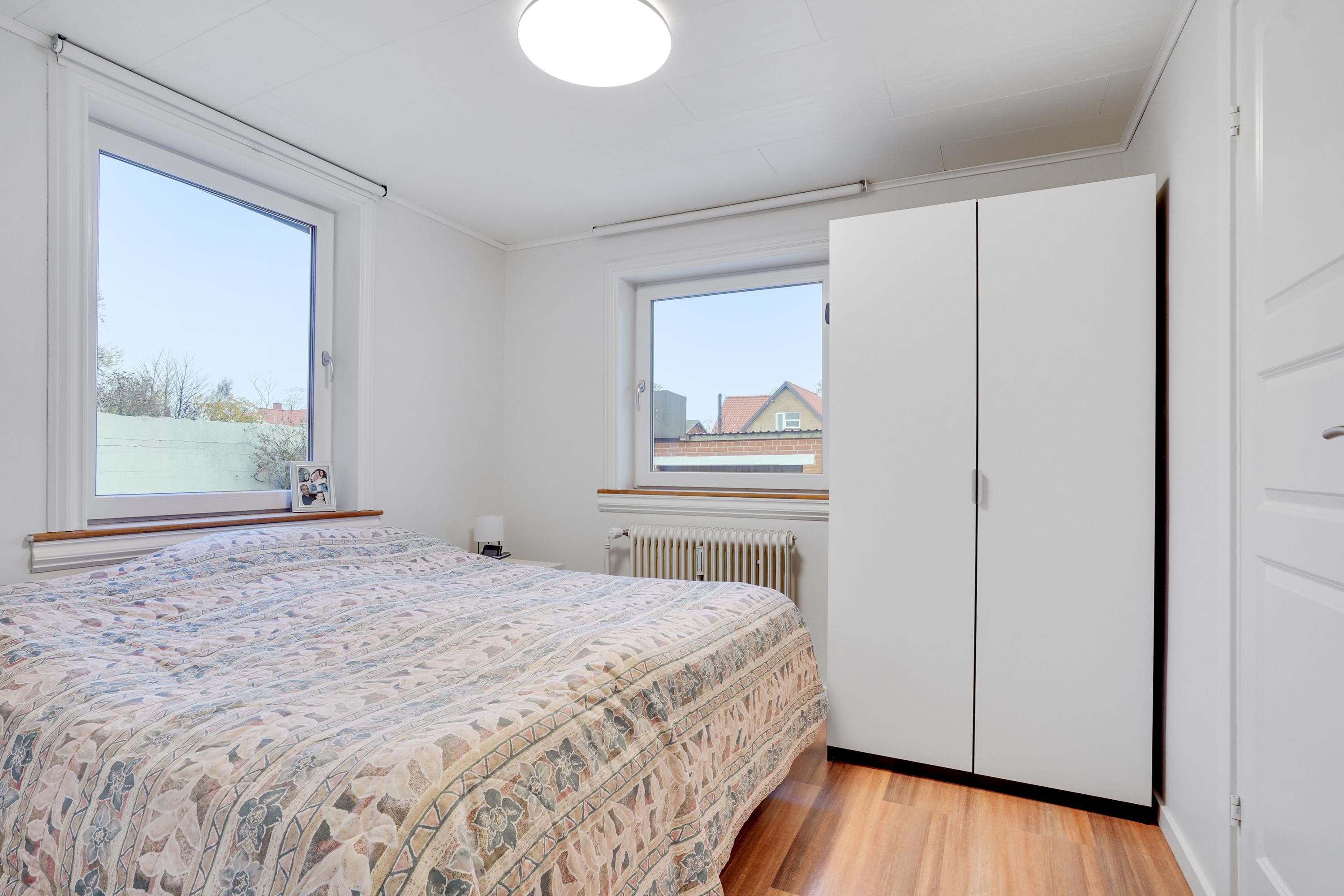 Fremhævet værelse billede i fuldskærmstilstand. Billede af Rosenvængets Alle 21, 9700 Brønderslev