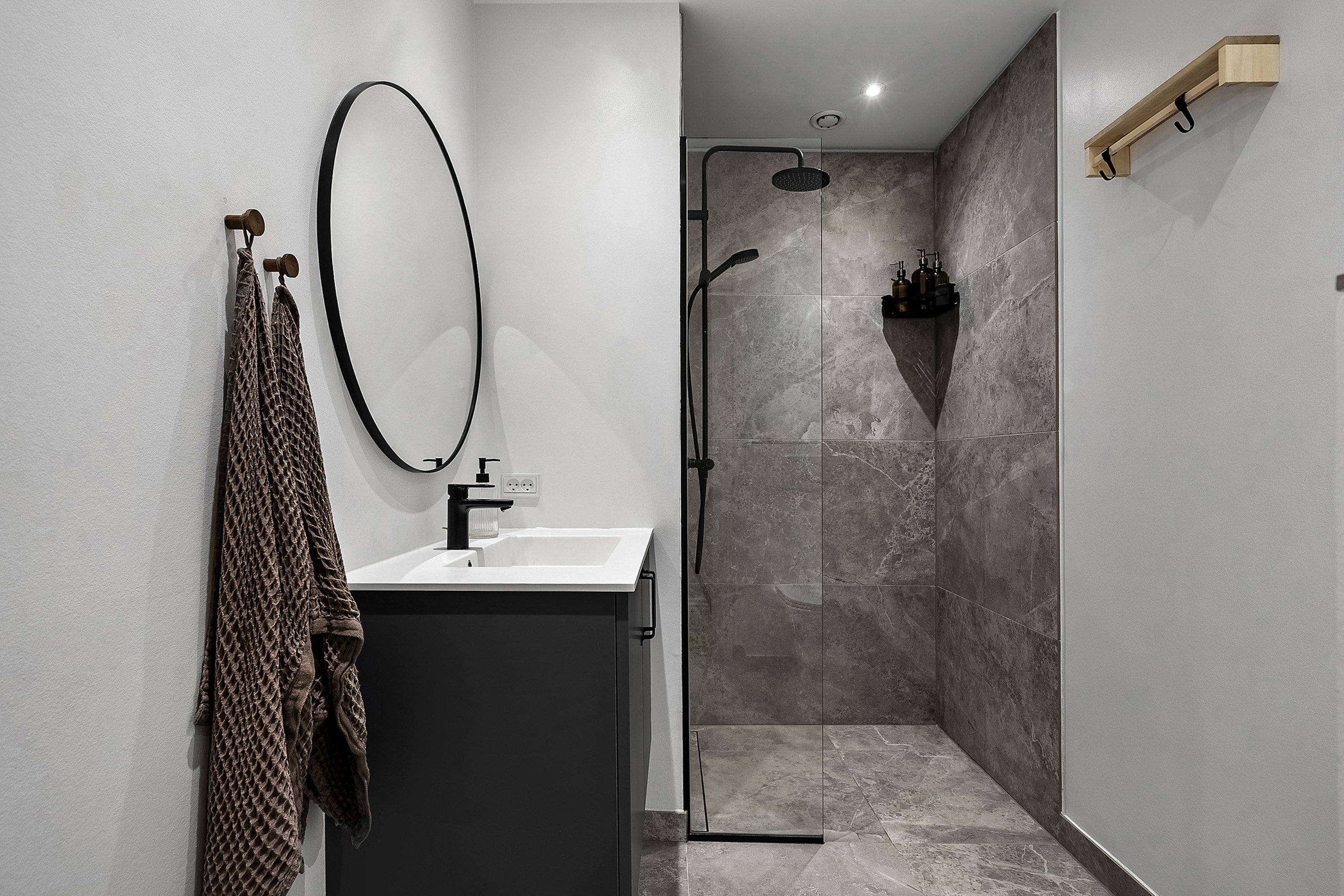 Miniaturebillede 2: badeværelse. Billede af Islandsgade 3, st.. th., 9000 Aalborg