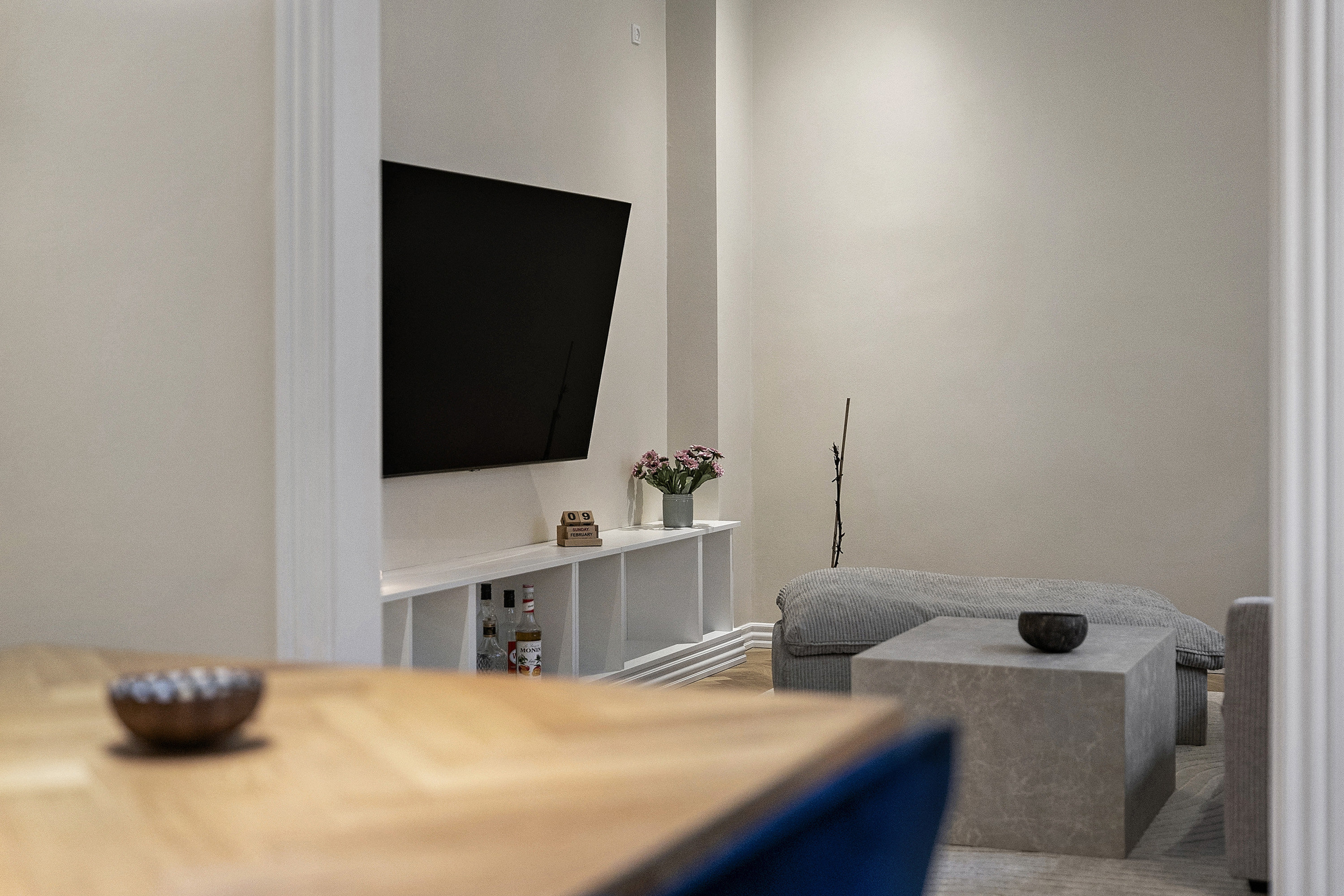 Fremhævet stue billede i fuldskærmstilstand. Billede af Islandsgade 3, st.. th., 9000 Aalborg