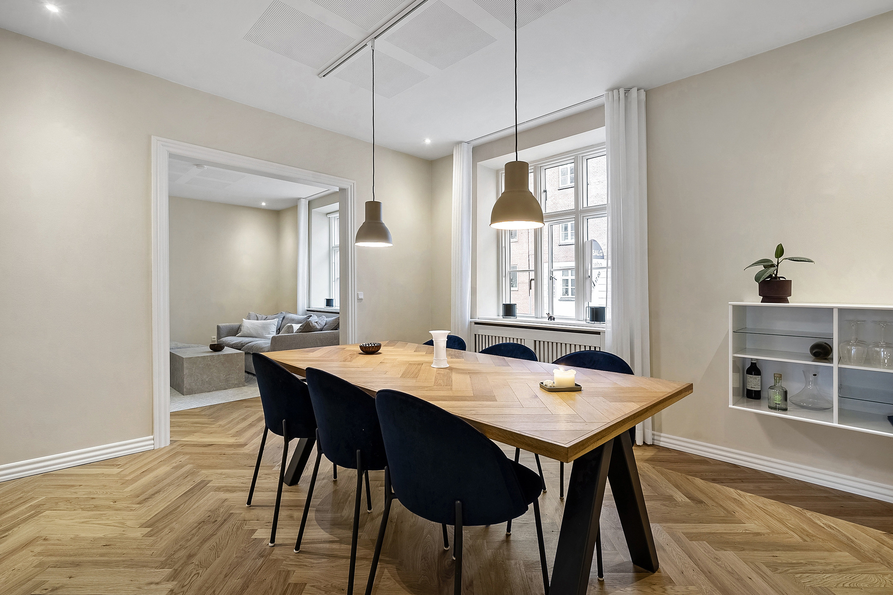 Fremhævet stue billede i fuldskærmstilstand. Billede af Islandsgade 3, st.. th., 9000 Aalborg