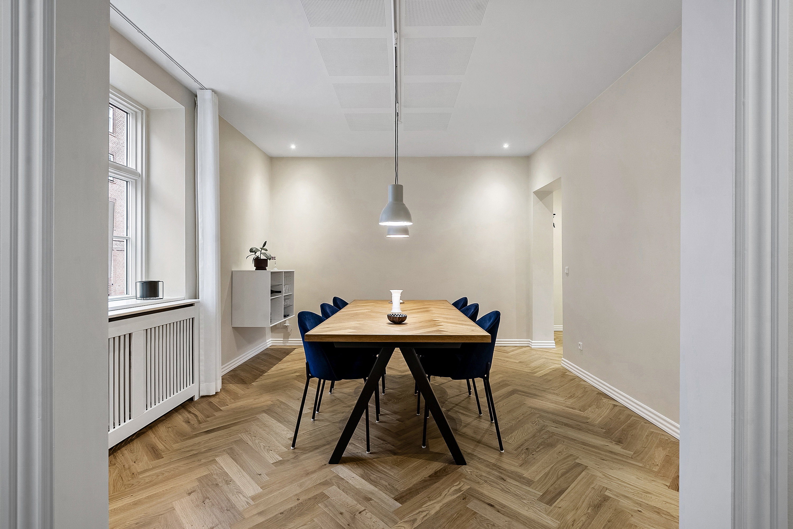 Fremhævet stue billede i fuldskærmstilstand. Billede af Islandsgade 3, st.. th., 9000 Aalborg