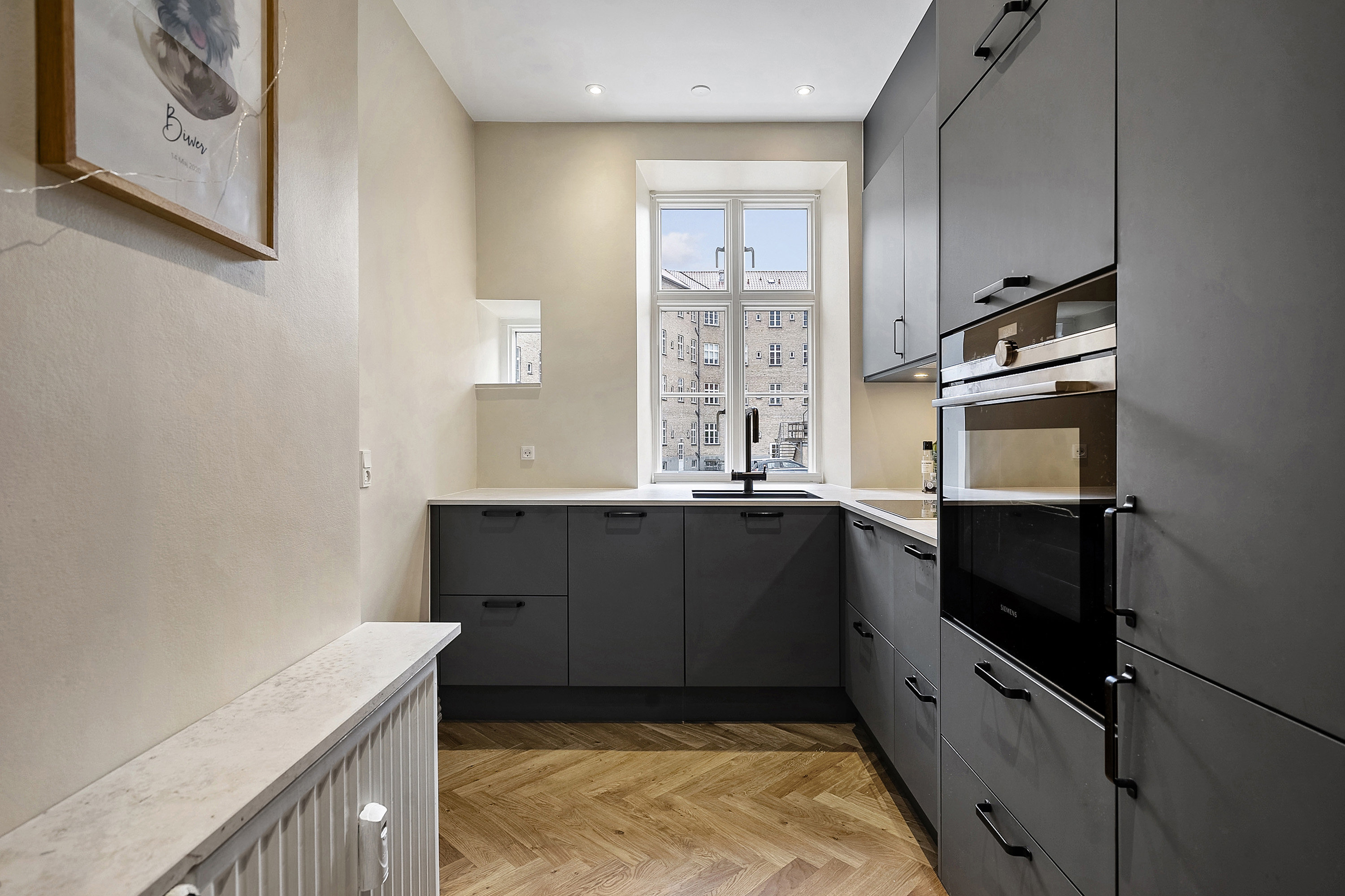 Fremhævet køkken billede i fuldskærmstilstand. Billede af Islandsgade 3, st.. th., 9000 Aalborg