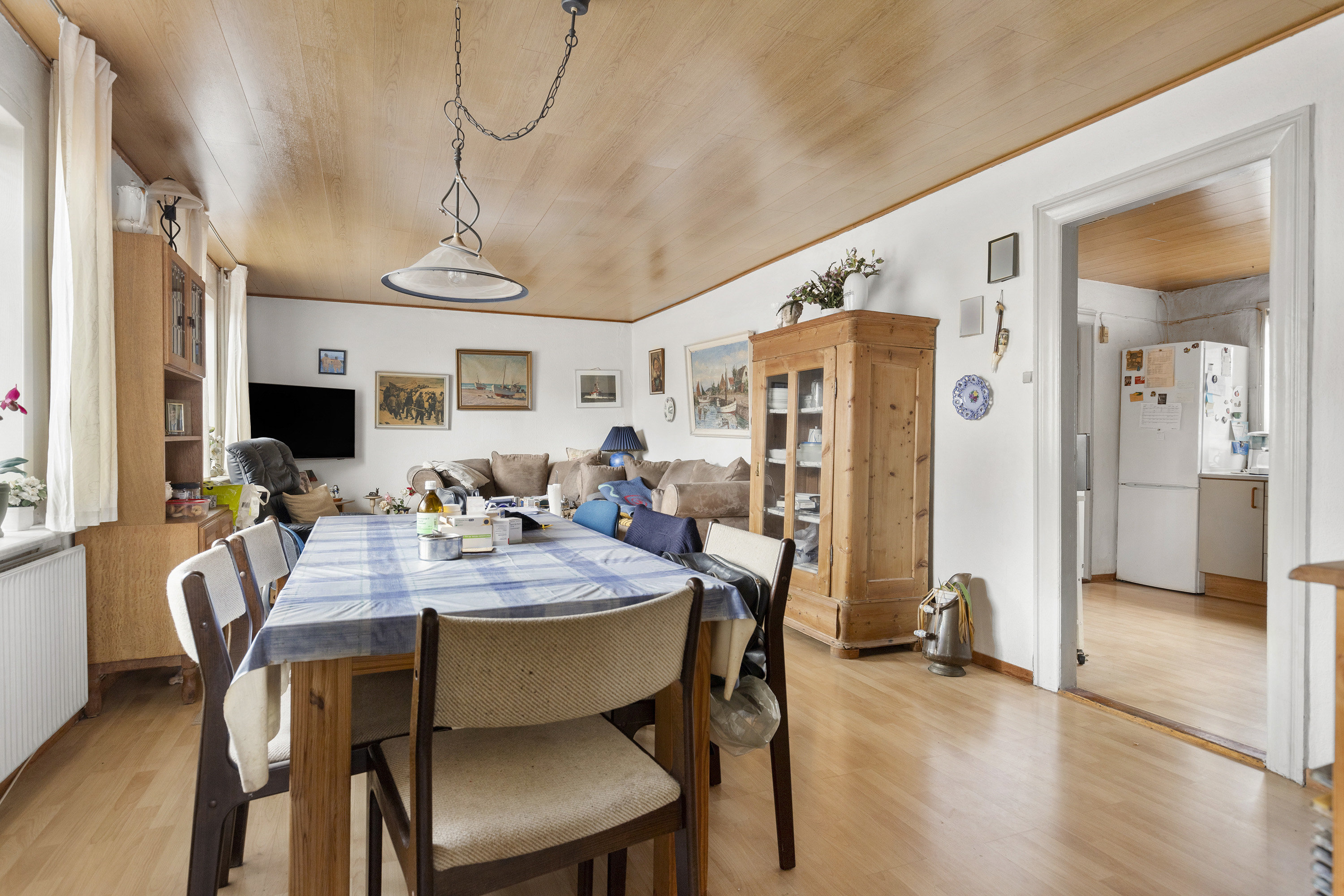 Fremhævet stue billede i fuldskærmstilstand. Billede af Oddevej 44, Klim, 9690 Fjerritslev