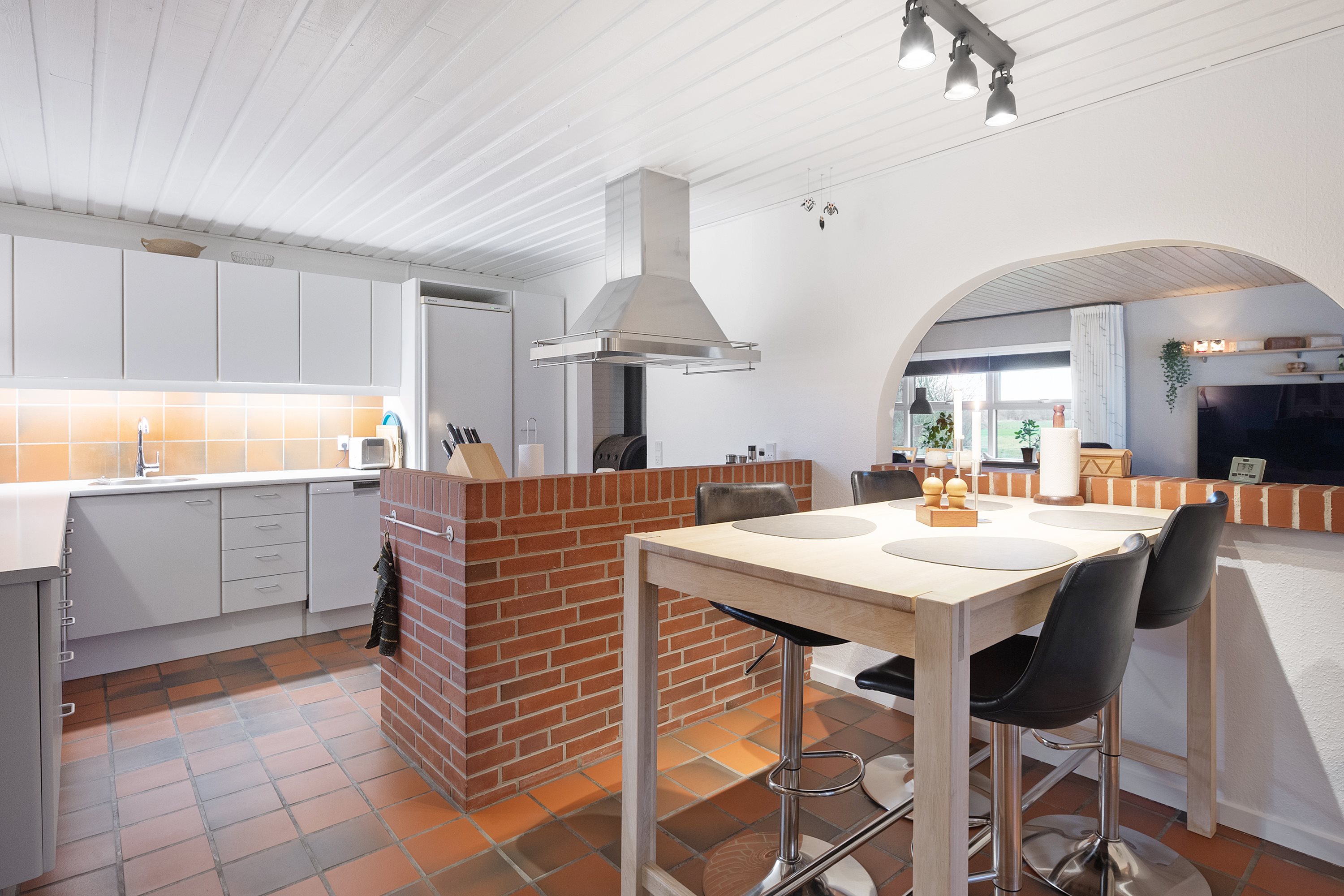 Fremhævet køkken billede i fuldskærmstilstand. Billede af Gøttrupvej 349, Gøttrup, 9690 Fjerritslev