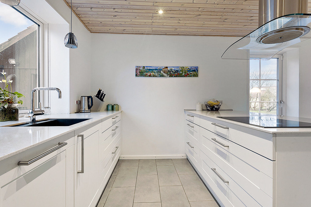 Fremhævet køkken billede i fuldskærmstilstand. Billede af Skagen Landevej 221, Bjergby, 9800 Hjørring