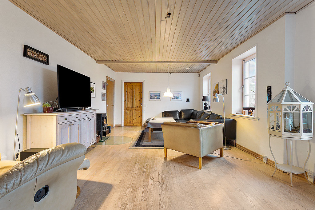 Fremhævet stue billede i fuldskærmstilstand. Billede af Skagen Landevej 221, Bjergby, 9800 Hjørring