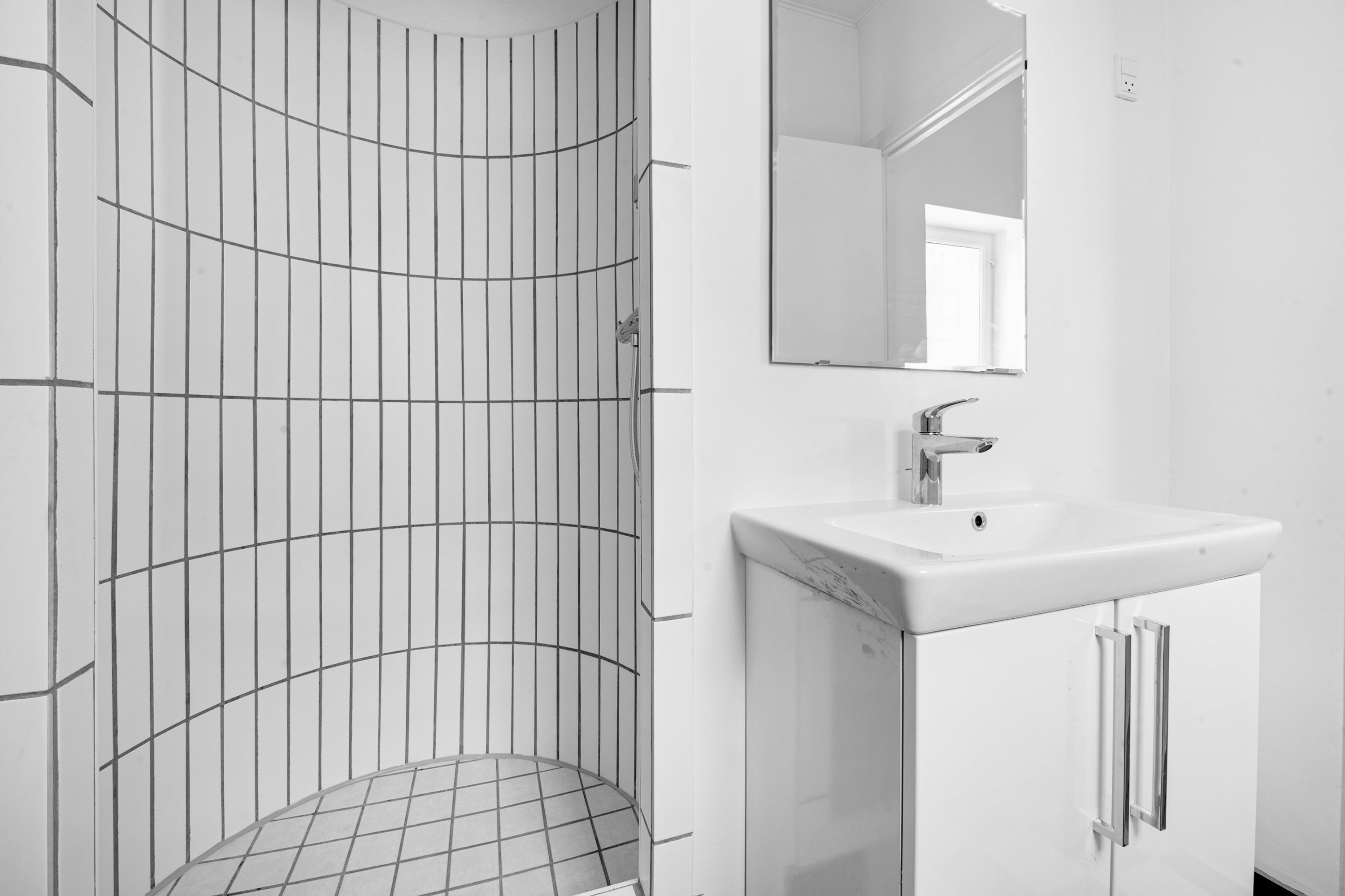 Fremhævet badeværelse billede i fuldskærmstilstand. Billede af Stengade 50E, st.., 3000 Helsingør