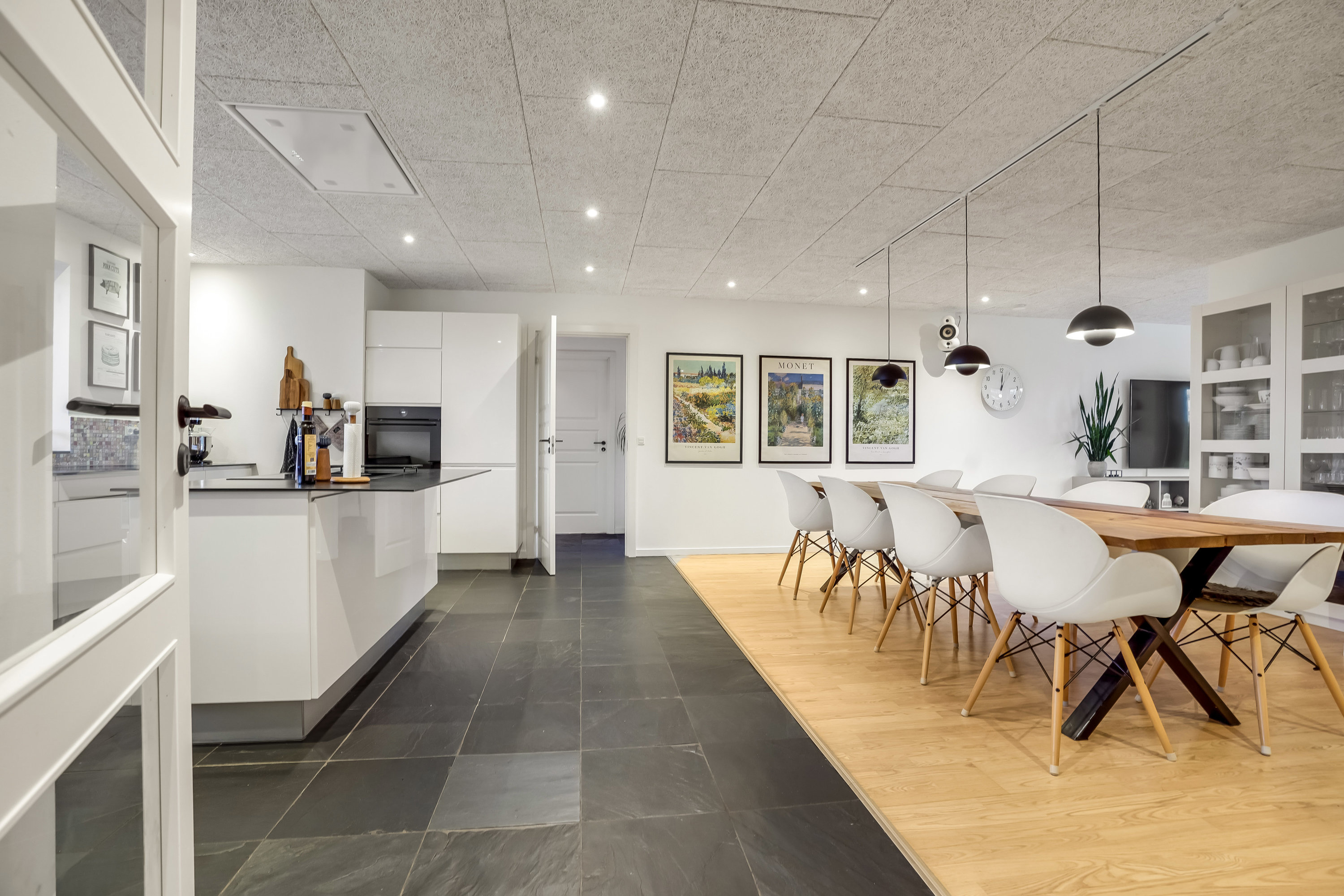 Fremhævet stue billede i fuldskærmstilstand. Billede af Tribinivej 17, 6623 Vorbasse