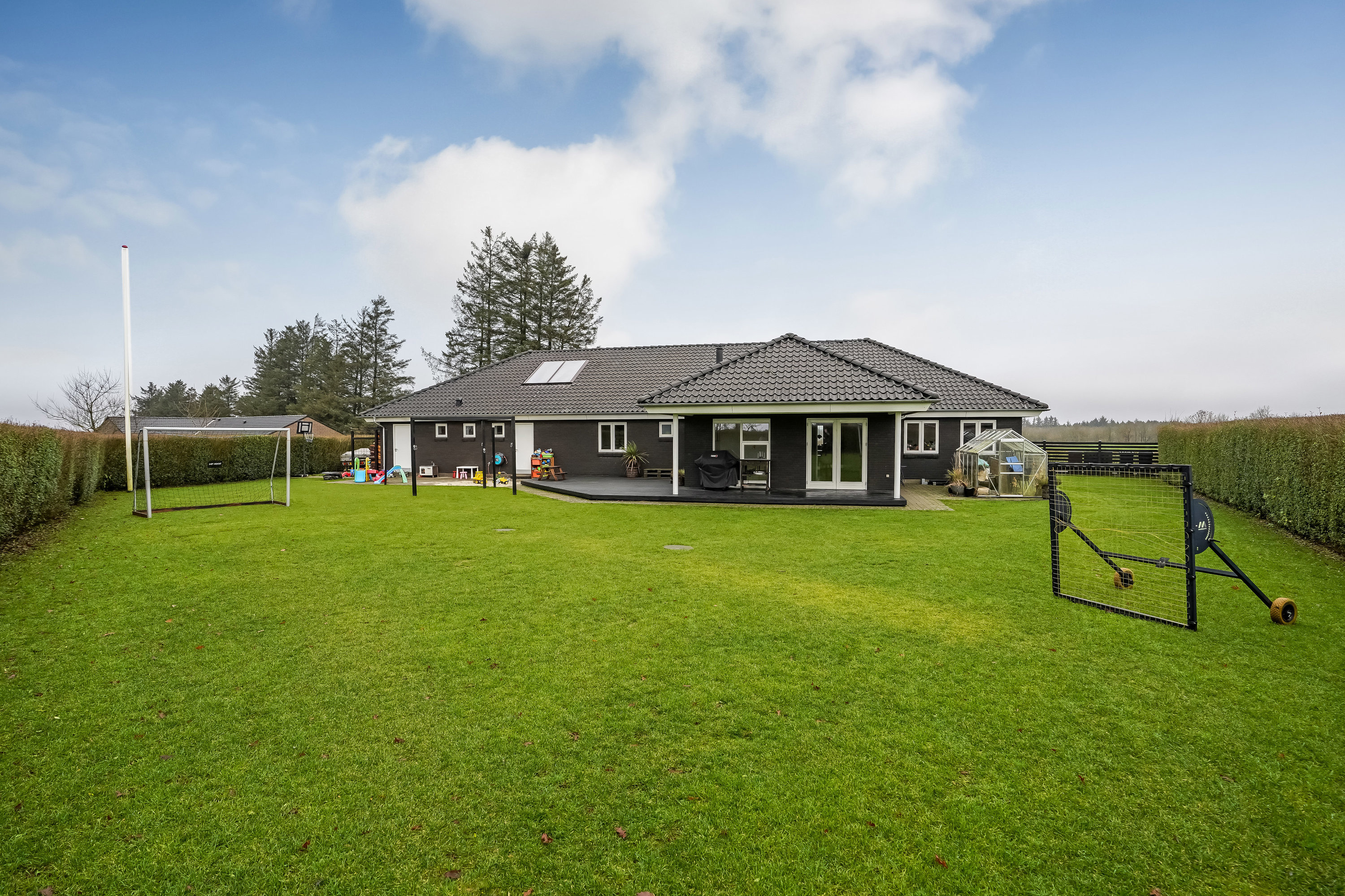 Fremhævet have billede i fuldskærmstilstand. Billede af Tribinivej 17, 6623 Vorbasse