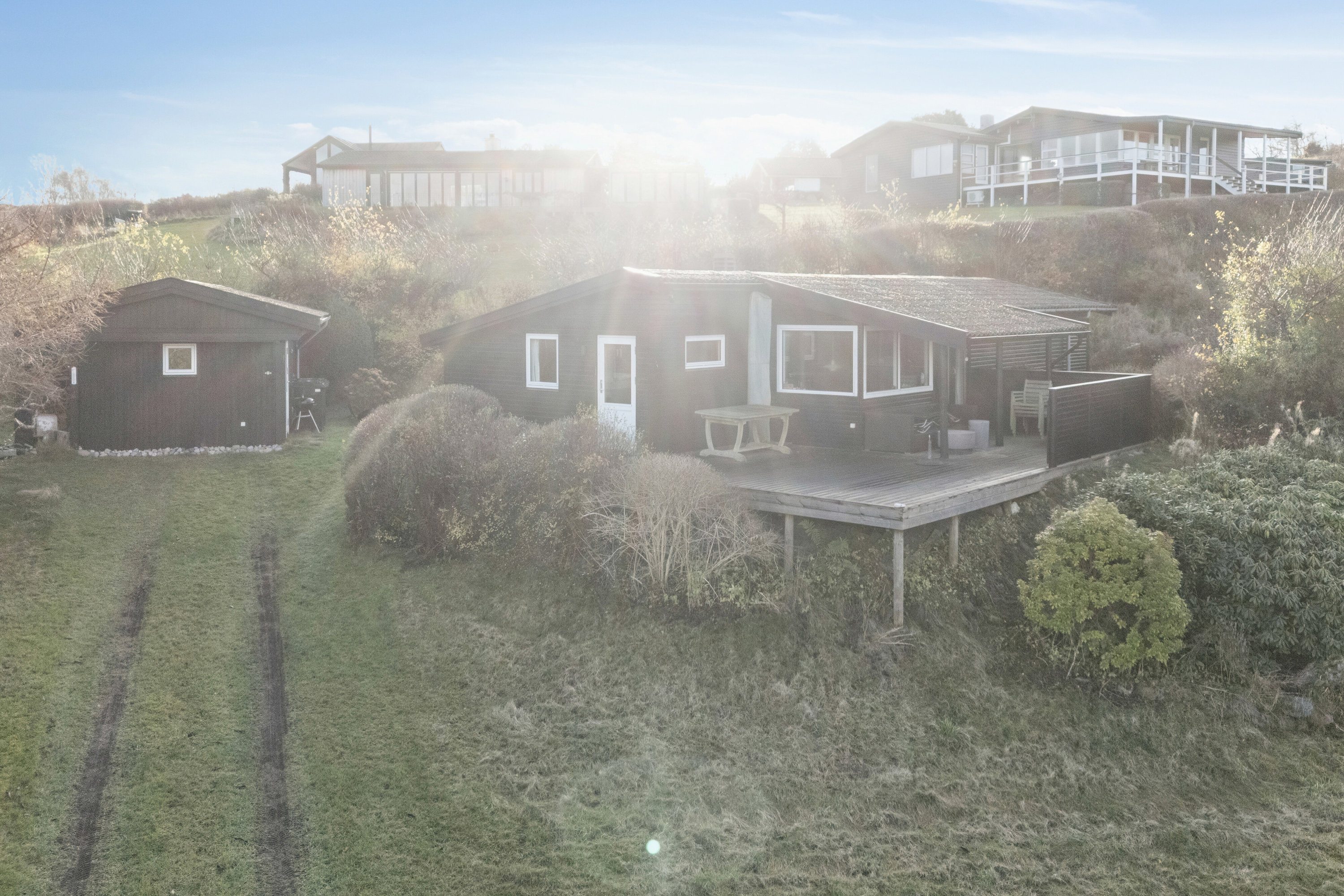 Fremhævet set fra haven billede i fuldskærmstilstand. Billede af Grusbakken 8, Veddinge Bk, 4550 Asnæs