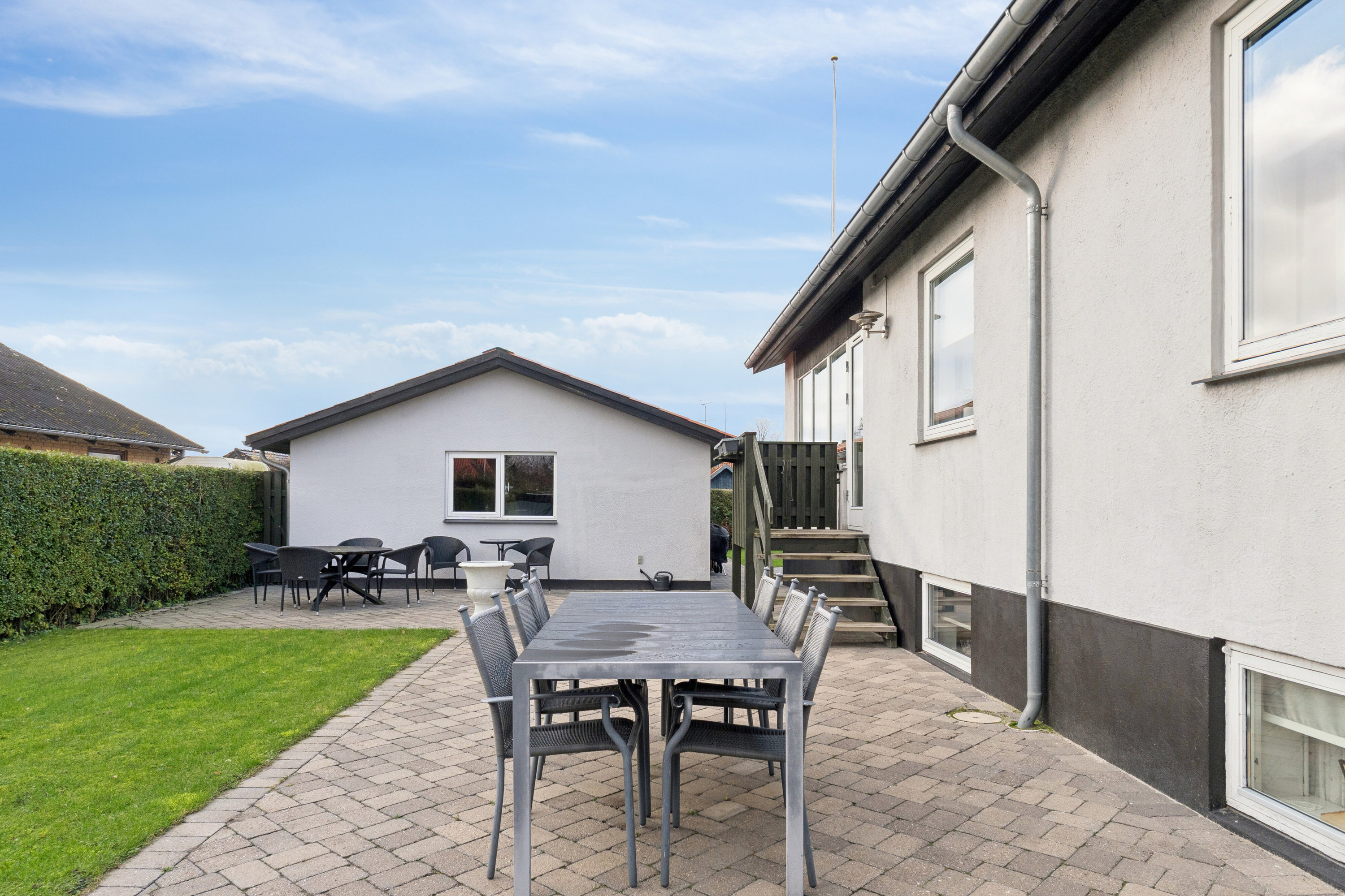 Fremhævet terrasse billede i fuldskærmstilstand. Billede af Nordlundsvej 7, 2650 Hvidovre