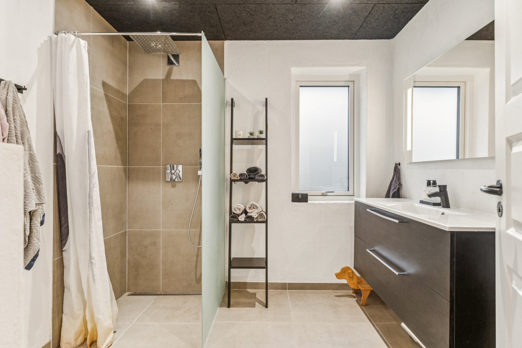 Fremhævet badeværelse billede i fuldskærmstilstand. Billede af Poppelvej 8, Randers By, 8930 Randers NØ