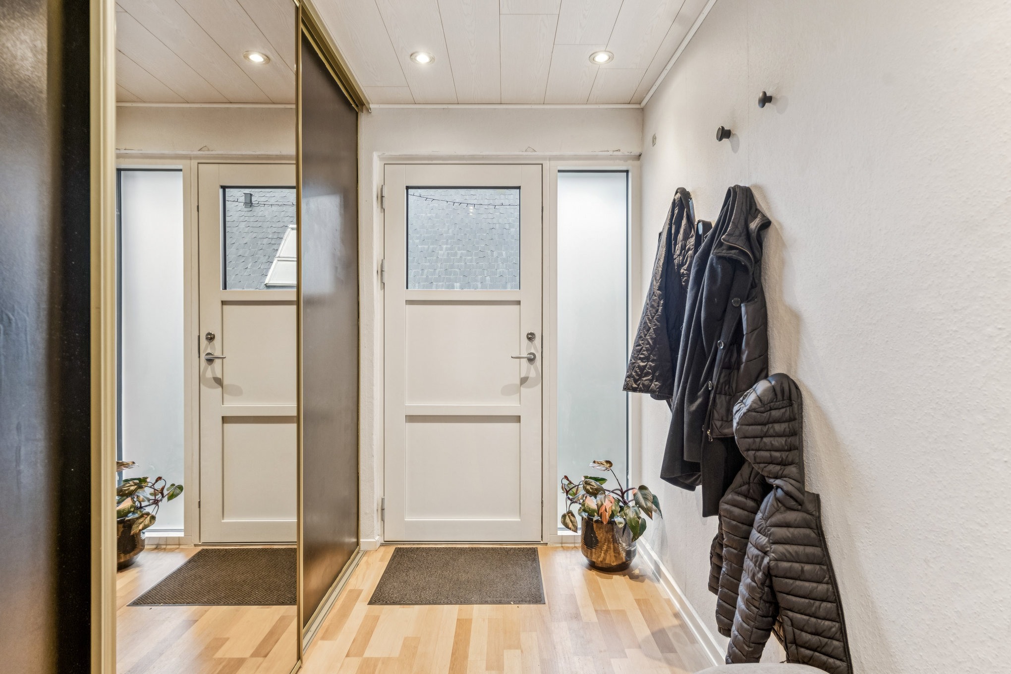 Fremhævet gang billede i fuldskærmstilstand. Billede af Poppelvej 8, Randers By, 8930 Randers NØ