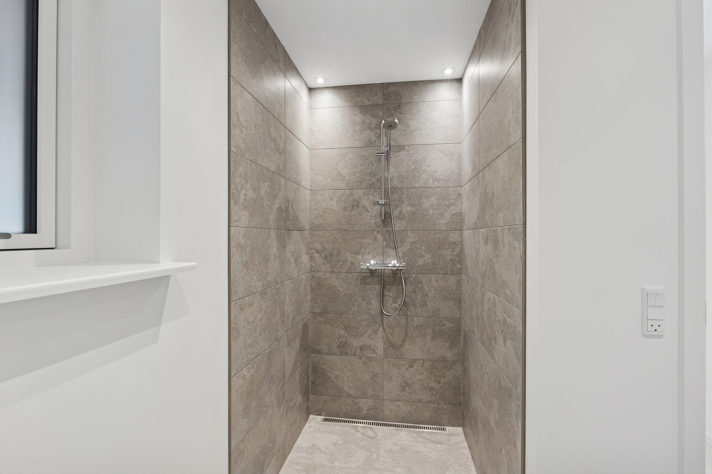 Fremhævet badeværelse billede i fuldskærmstilstand. Billede af Troelstrup Bygade 2E, 4690 Haslev