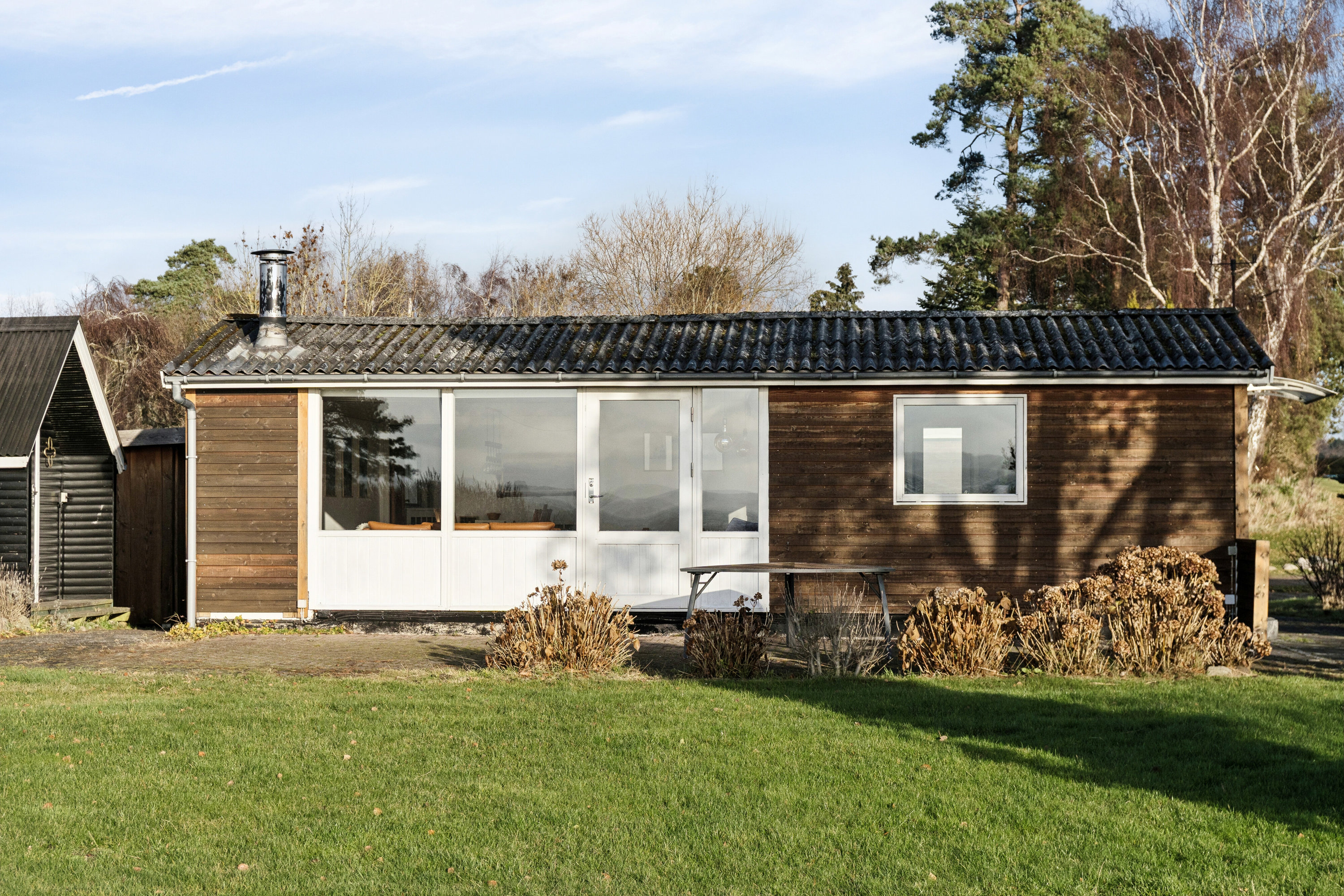 Fremhævet set fra haven billede i fuldskærmstilstand. Billede af Fyrrevang 13, Abildøre, 4560 Vig