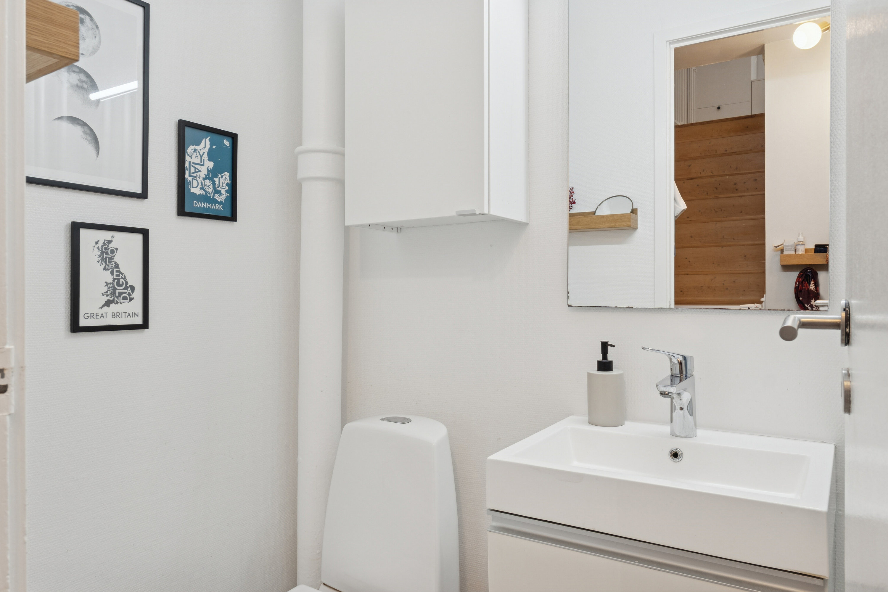 Fremhævet badeværelse billede i fuldskærmstilstand. Billede af Jægerhusene 46, 2620 Albertslund