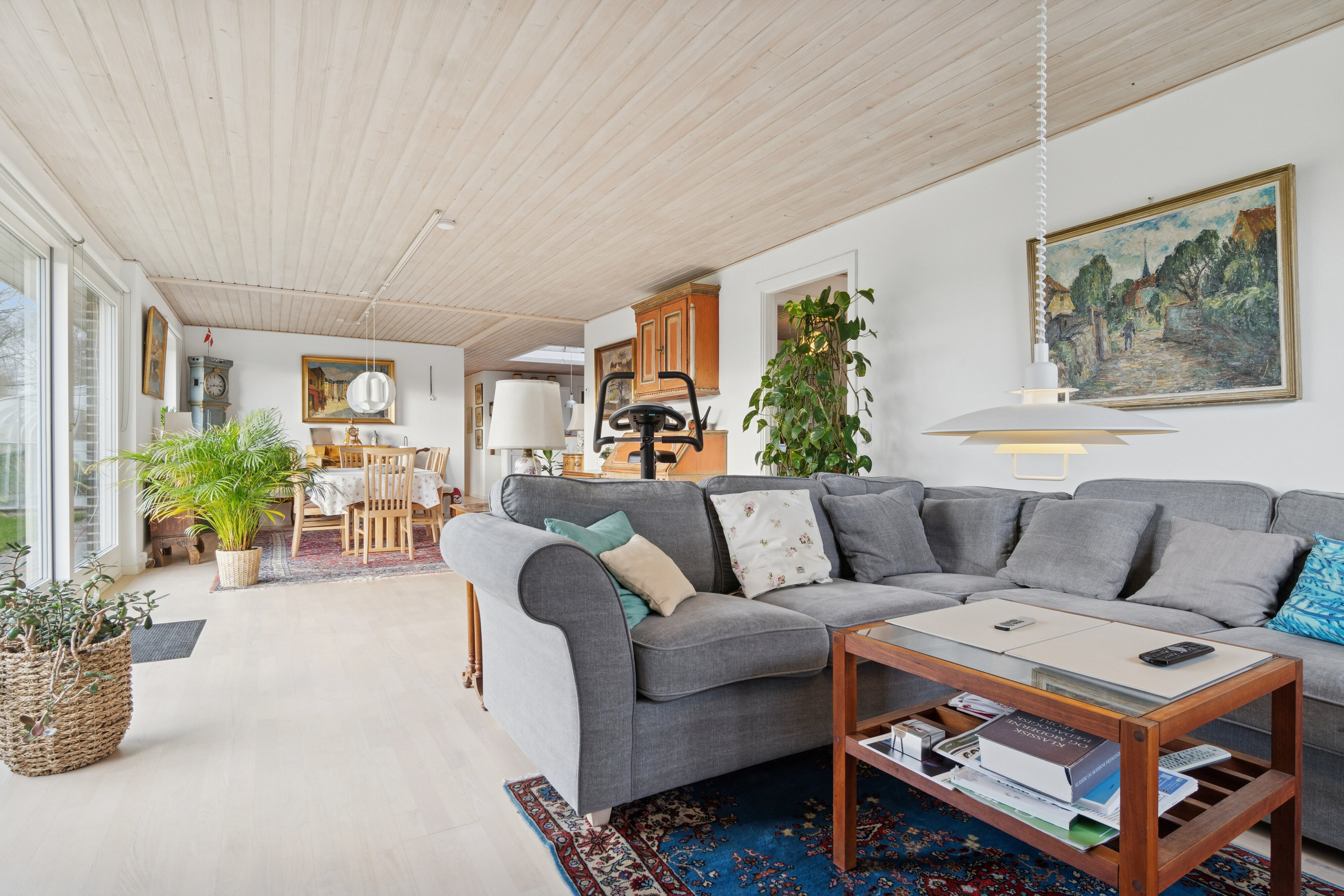 Fremhævet stue billede i fuldskærmstilstand. Billede af Hyllingeparken 61, 4070 Kirke Hyllinge