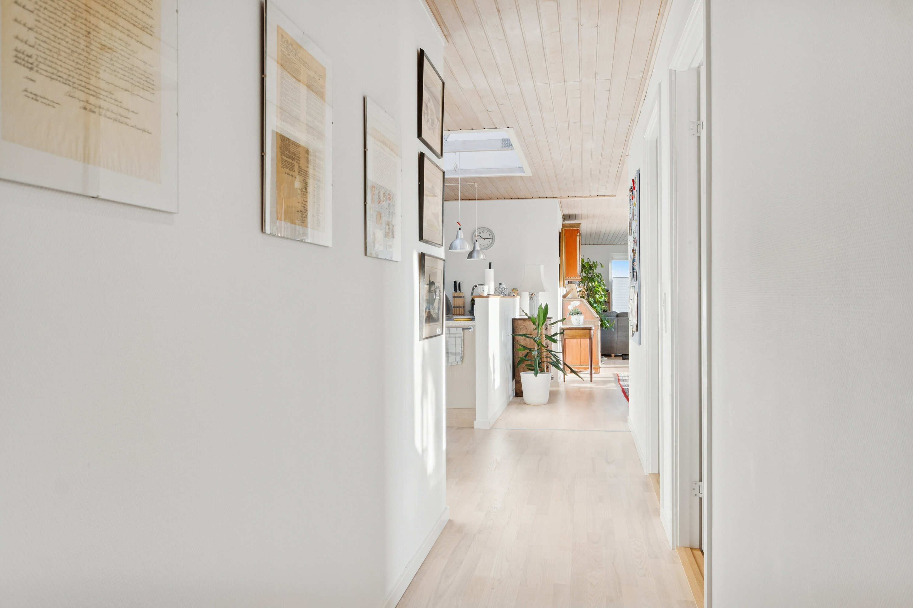 Fremhævet gang billede i fuldskærmstilstand. Billede af Hyllingeparken 61, 4070 Kirke Hyllinge