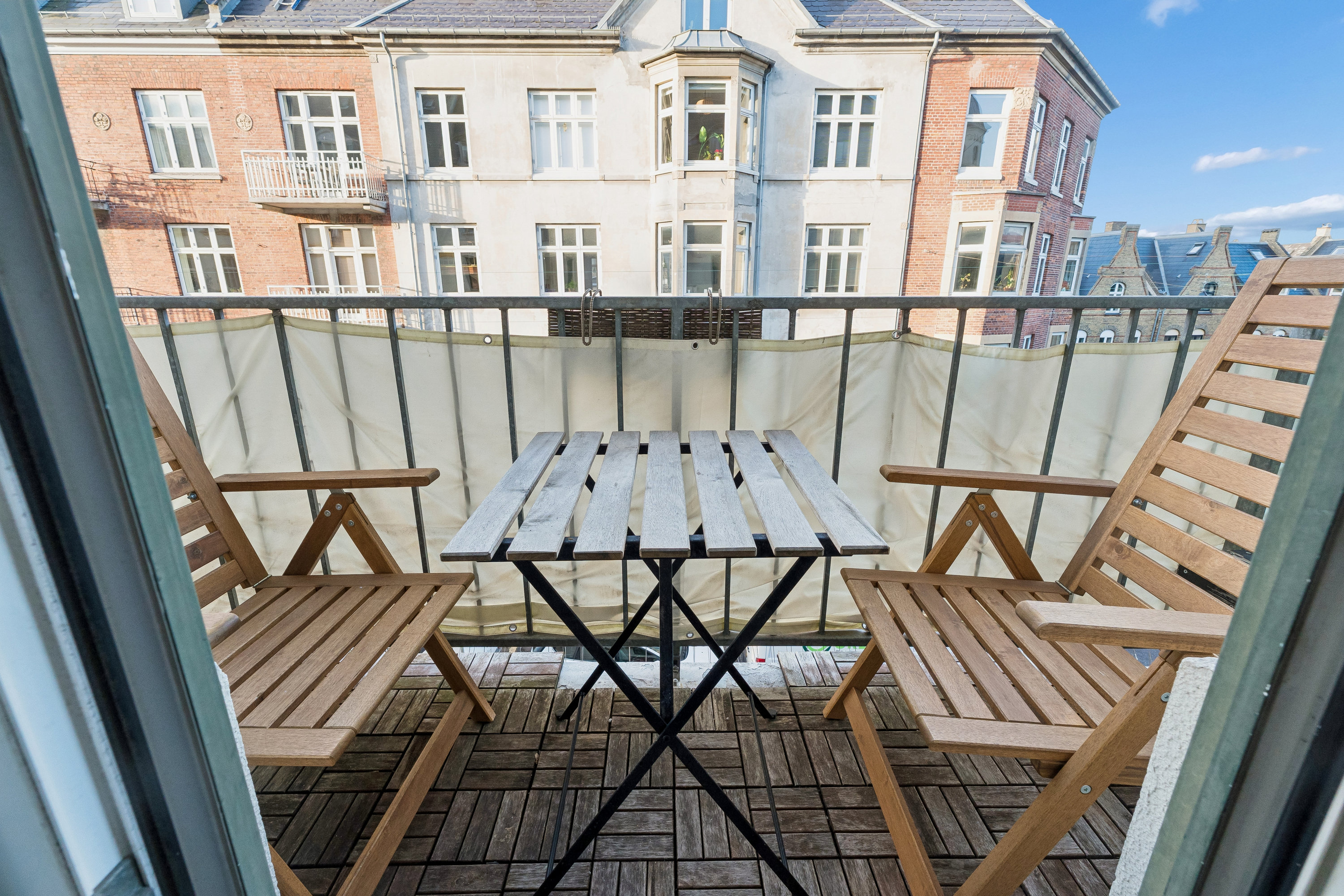 Fremhævet altan billede i fuldskærmstilstand. Billede af Kong Oscars Gade 6, 2. tv., 2100 København Ø