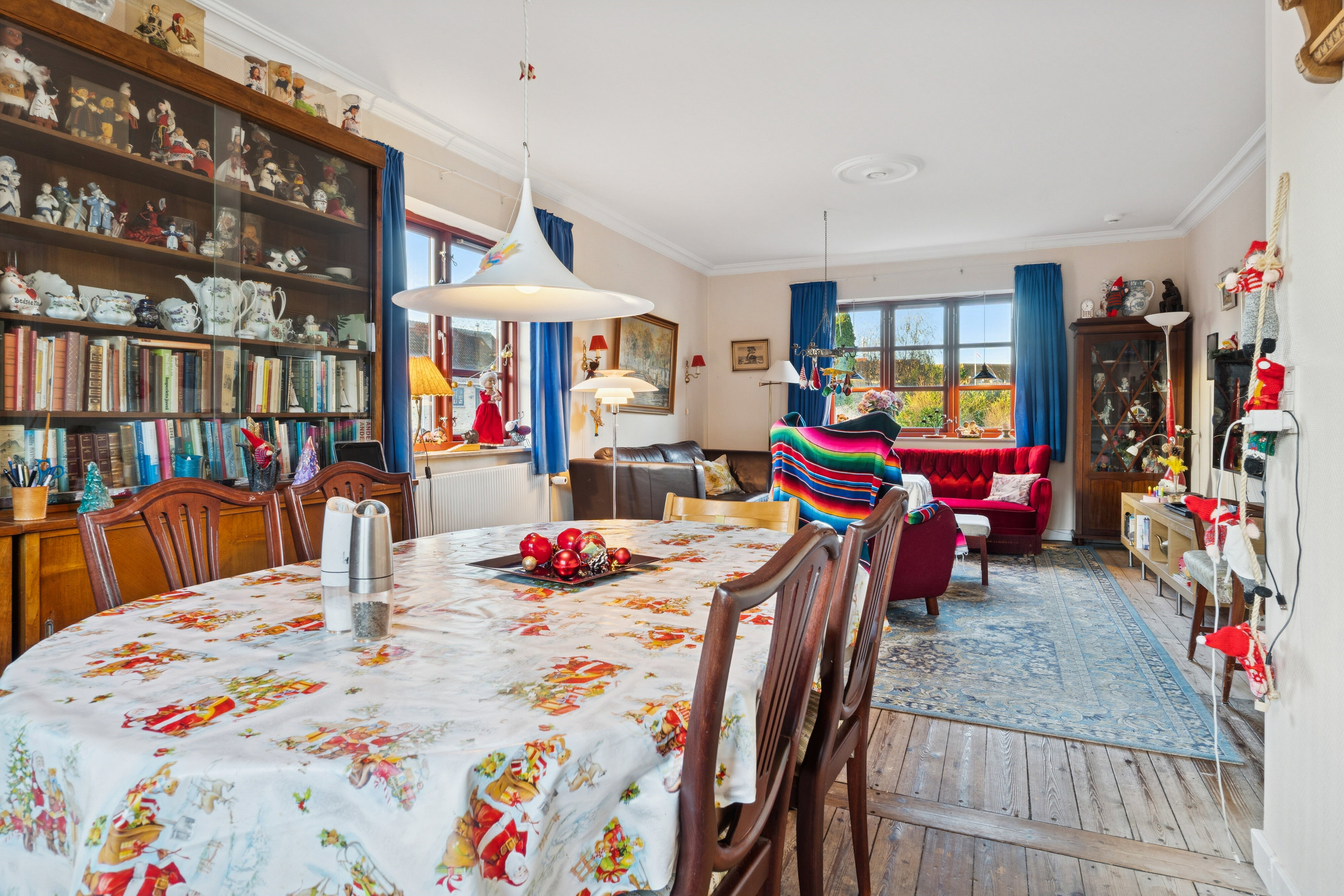 Fremhævet spisestue billede i fuldskærmstilstand. Billede af Hvidovre Alle 1A, 2650 Hvidovre