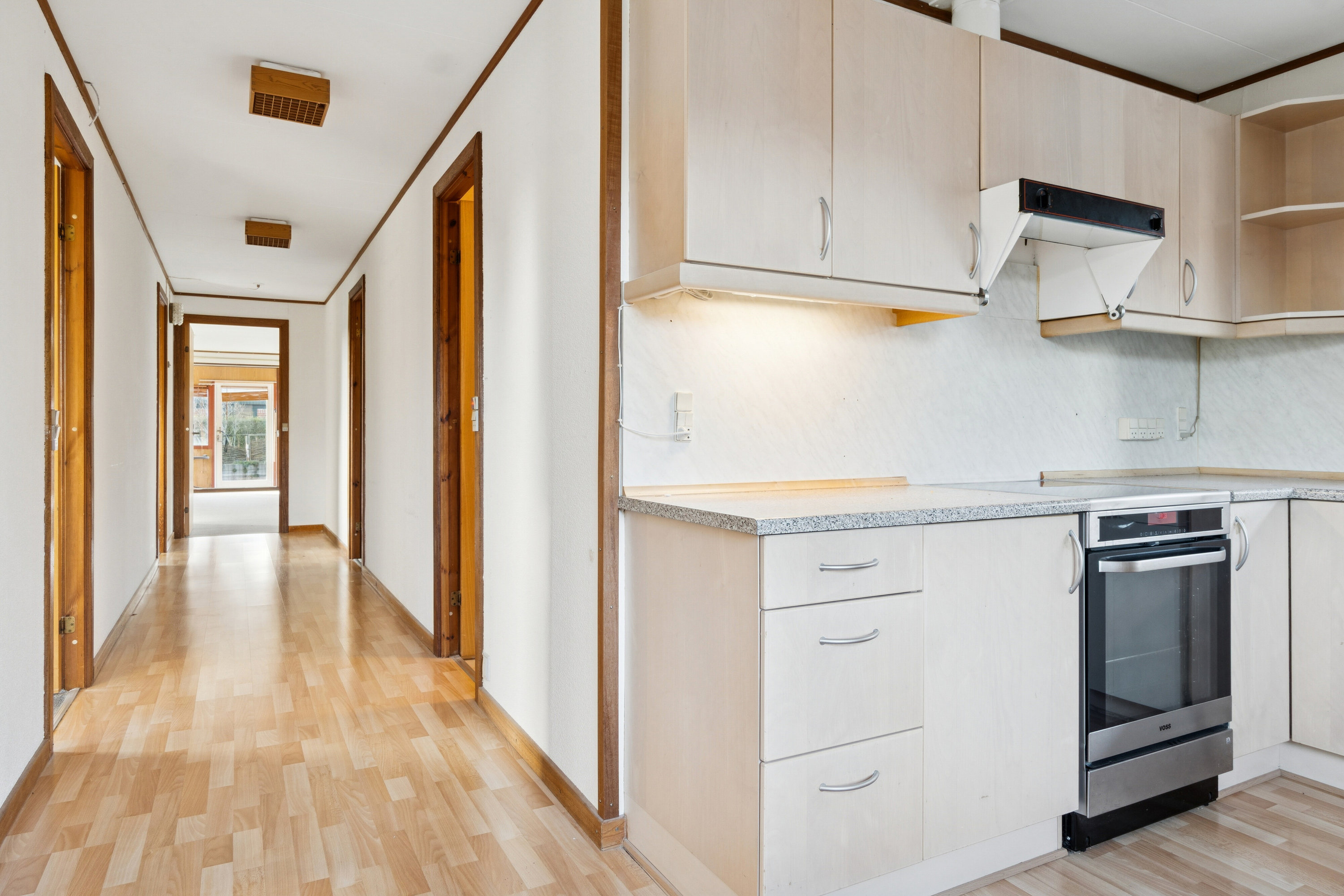 Fremhævet køkken billede i fuldskærmstilstand. Billede af Bjørnebakken 38, 3390 Hundested