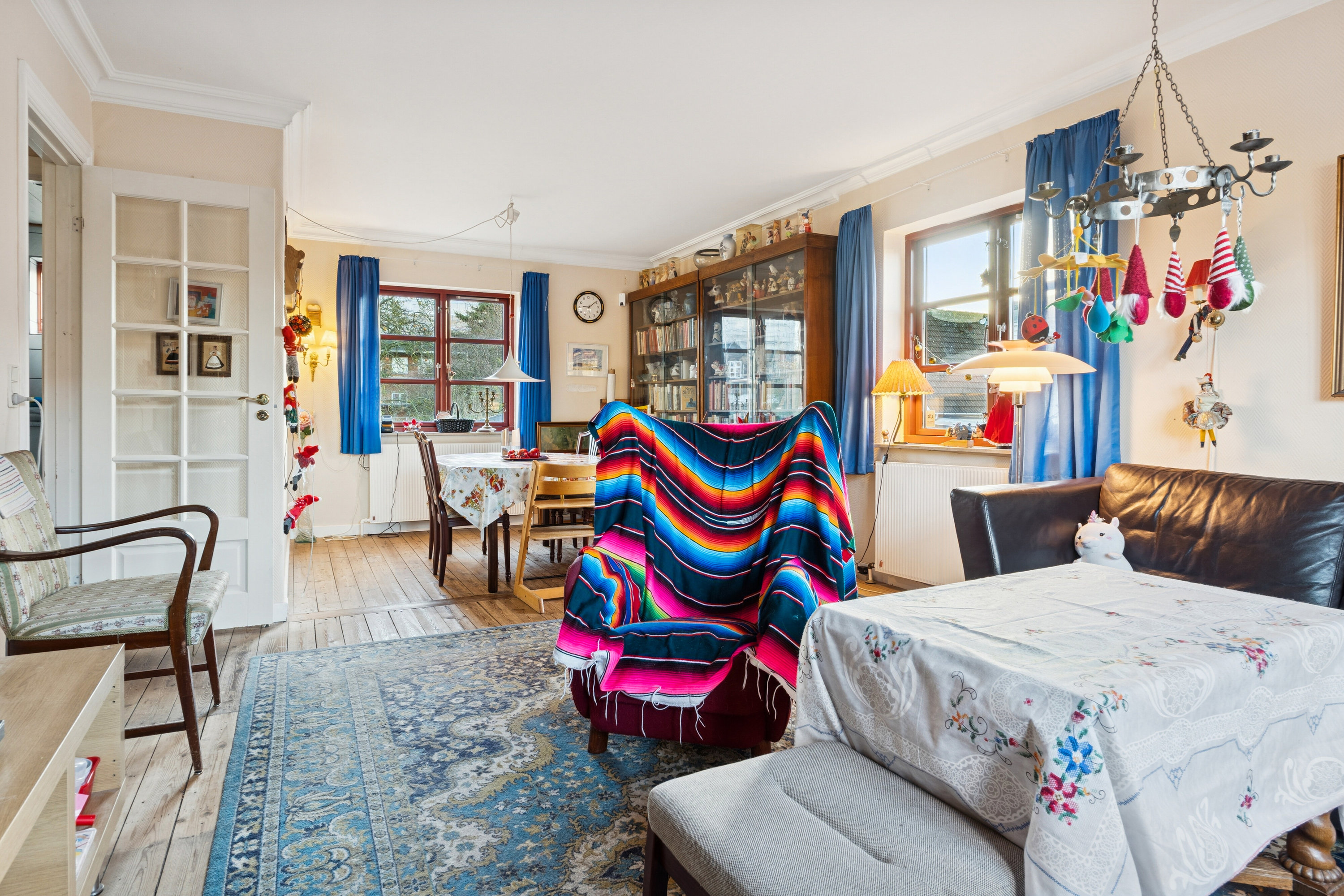 Fremhævet stue billede i fuldskærmstilstand. Billede af Hvidovre Alle 1A, 2650 Hvidovre