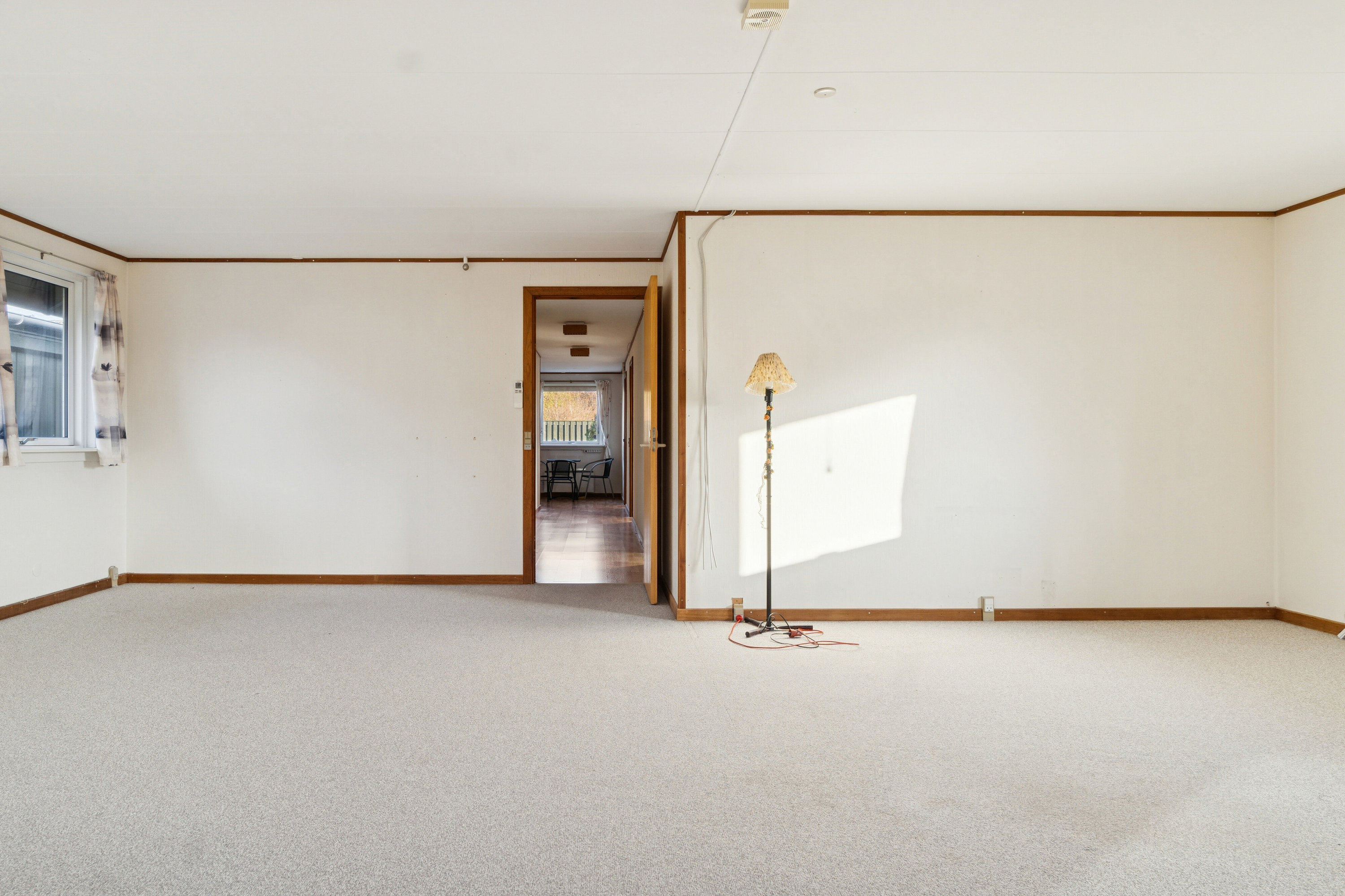 Fremhævet stue billede i fuldskærmstilstand. Billede af Bjørnebakken 38, 3390 Hundested