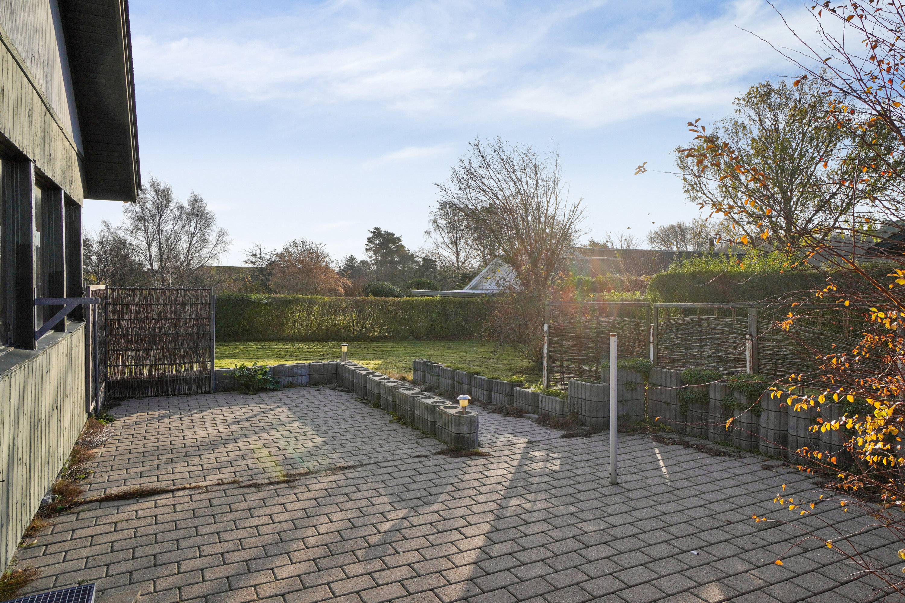 Fremhævet udendørs billede i fuldskærmstilstand. Billede af Bjørnebakken 38, 3390 Hundested