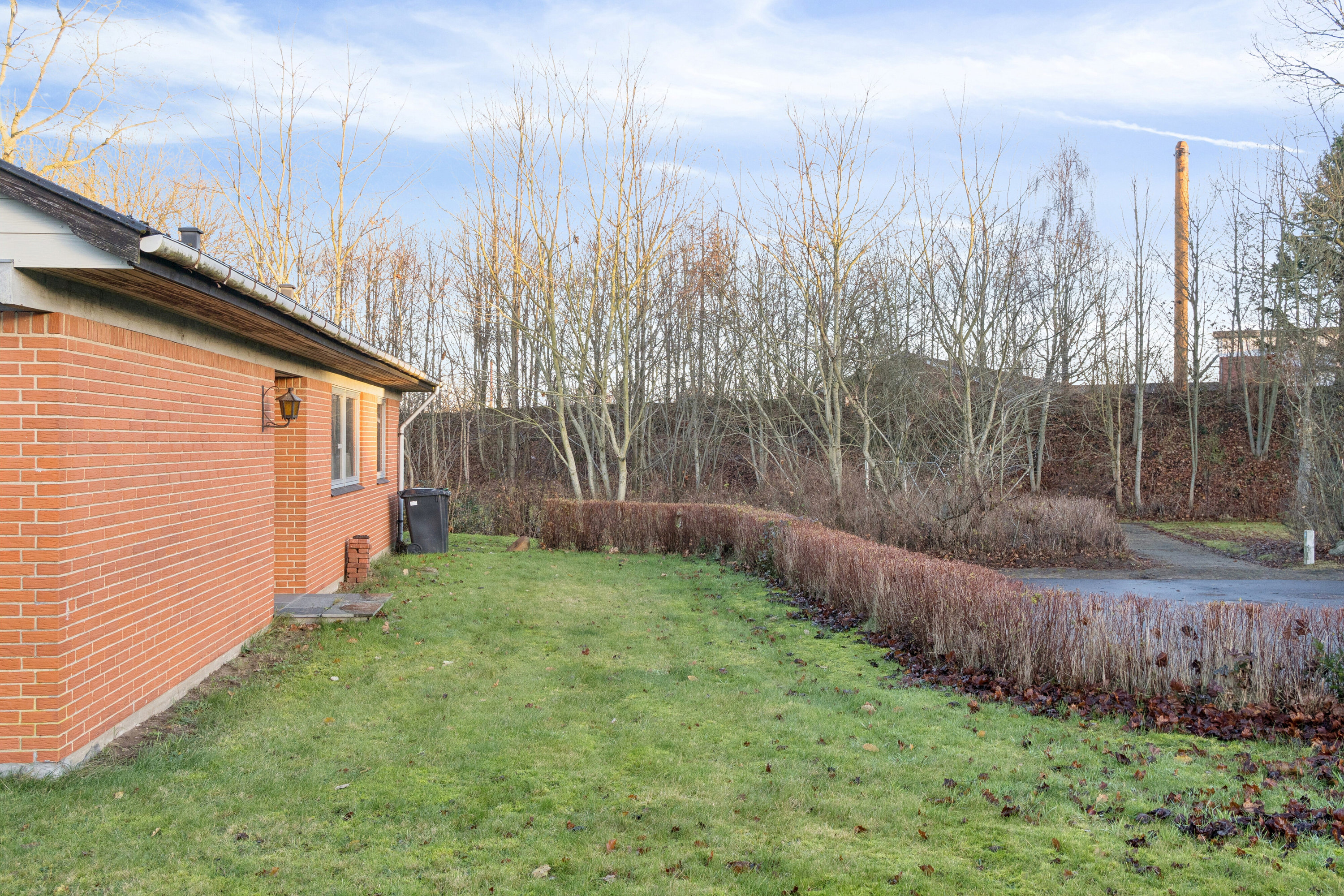 Fremhævet set fra haven billede i fuldskærmstilstand. Billede af Poppelvej 27, 8882 Fårvang