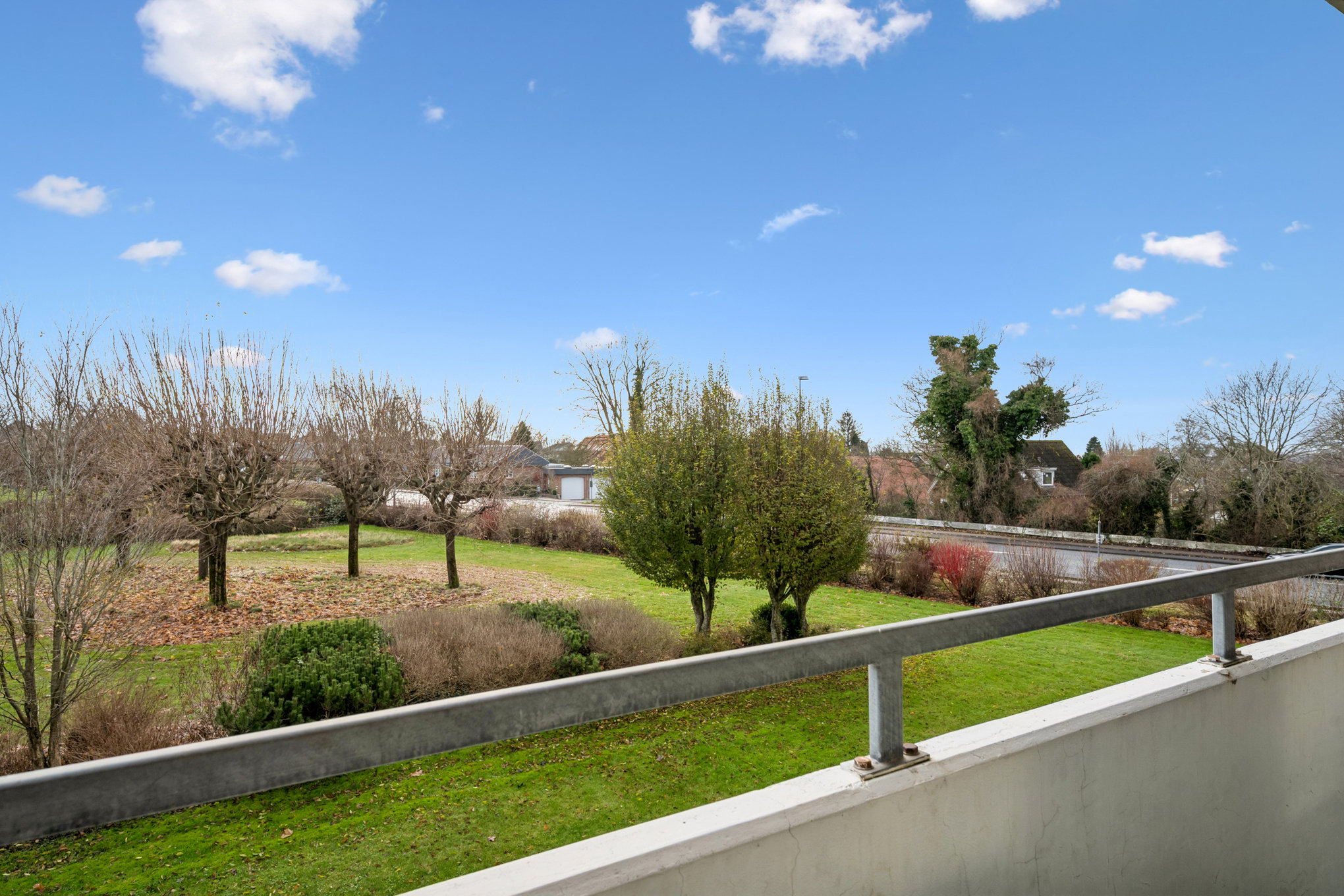 Fremhævet have billede i fuldskærmstilstand. Billede af Hobrovej 120, 1. th., 8920 Randers NV