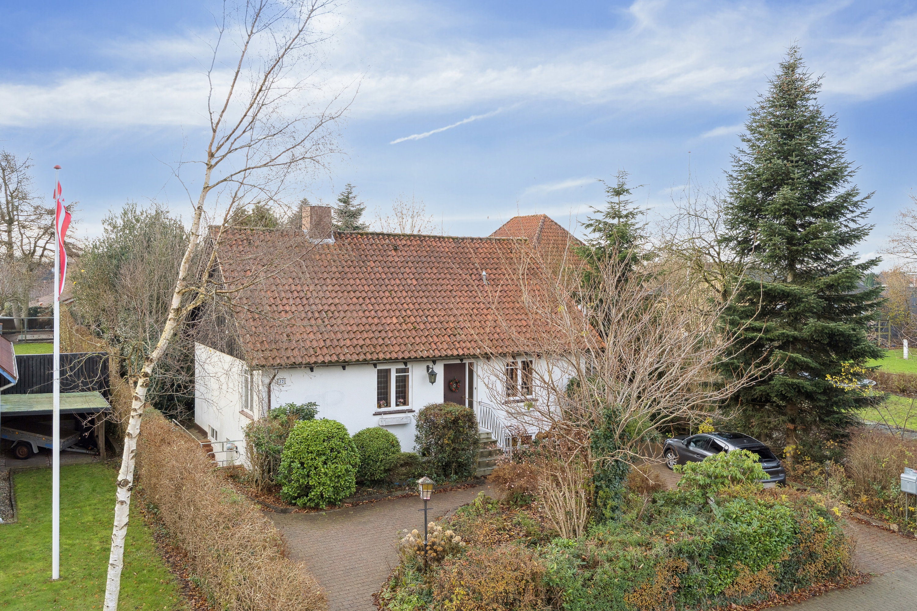 Fremhævet set fra haven billede i fuldskærmstilstand. Billede af Frøslevvej 37, 6330 Padborg