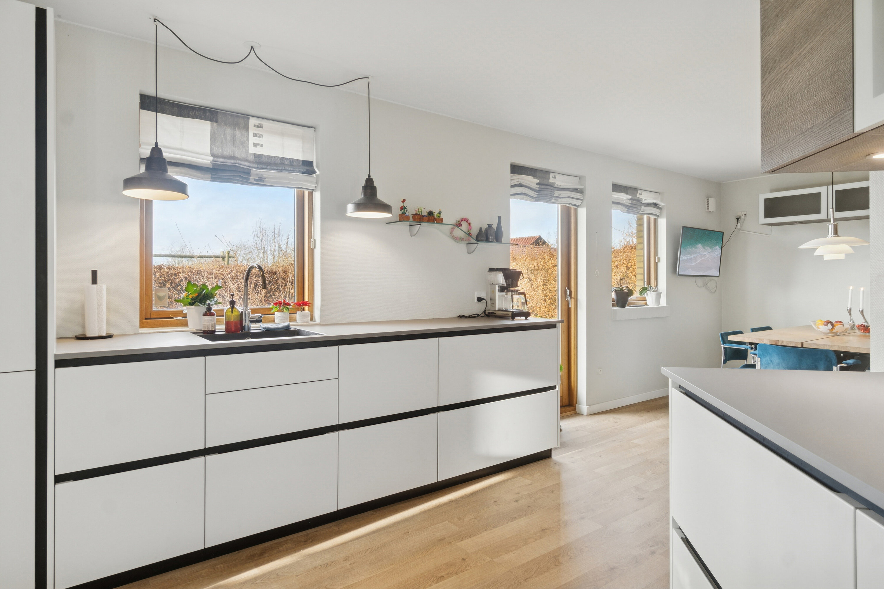 Fremhævet køkken billede i fuldskærmstilstand. Billede af Byvangen 34, Slots Bjergby, 4200 Slagelse