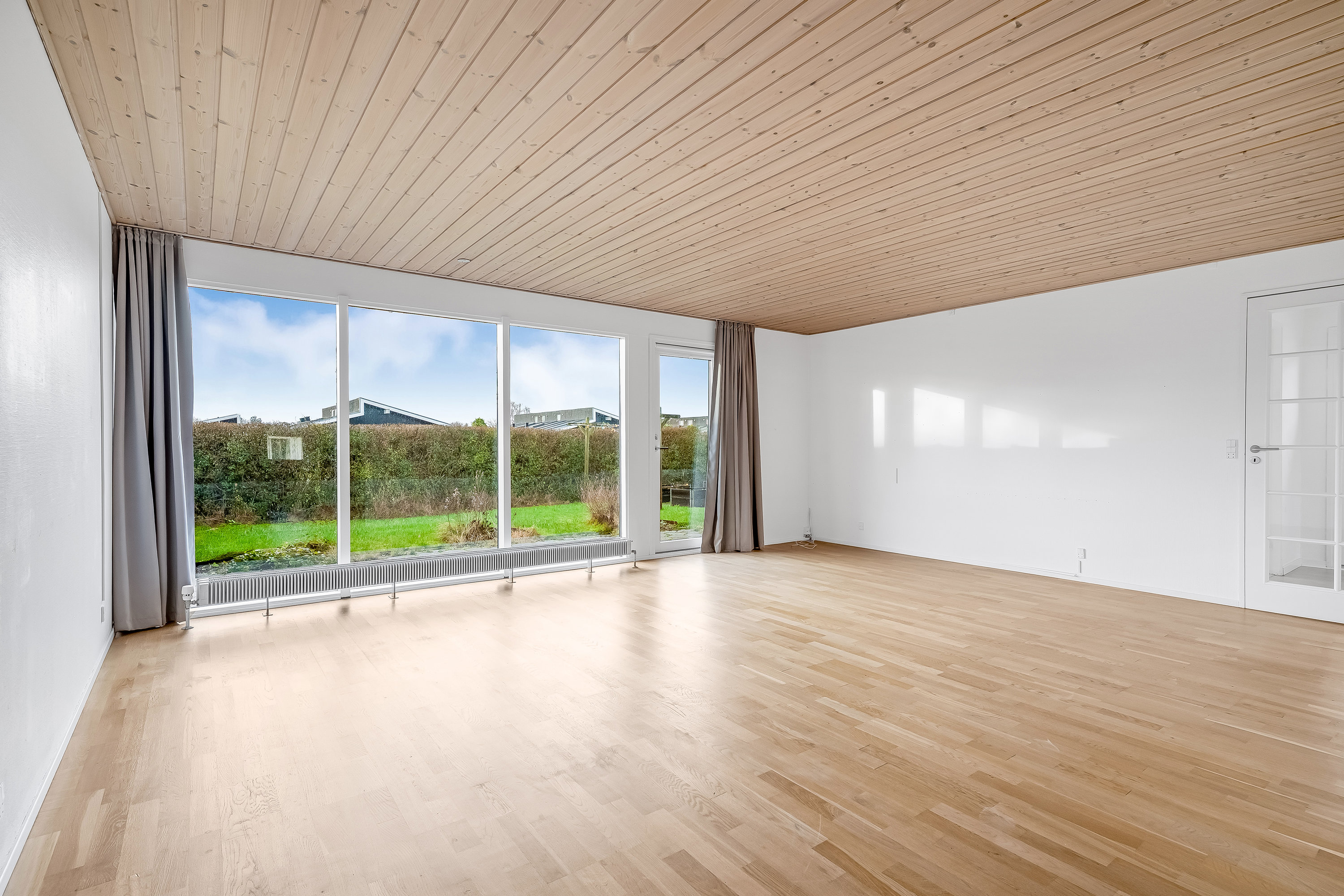 Fremhævet stue billede i fuldskærmstilstand. Billede af Griegsvej 150, 7500 Holstebro