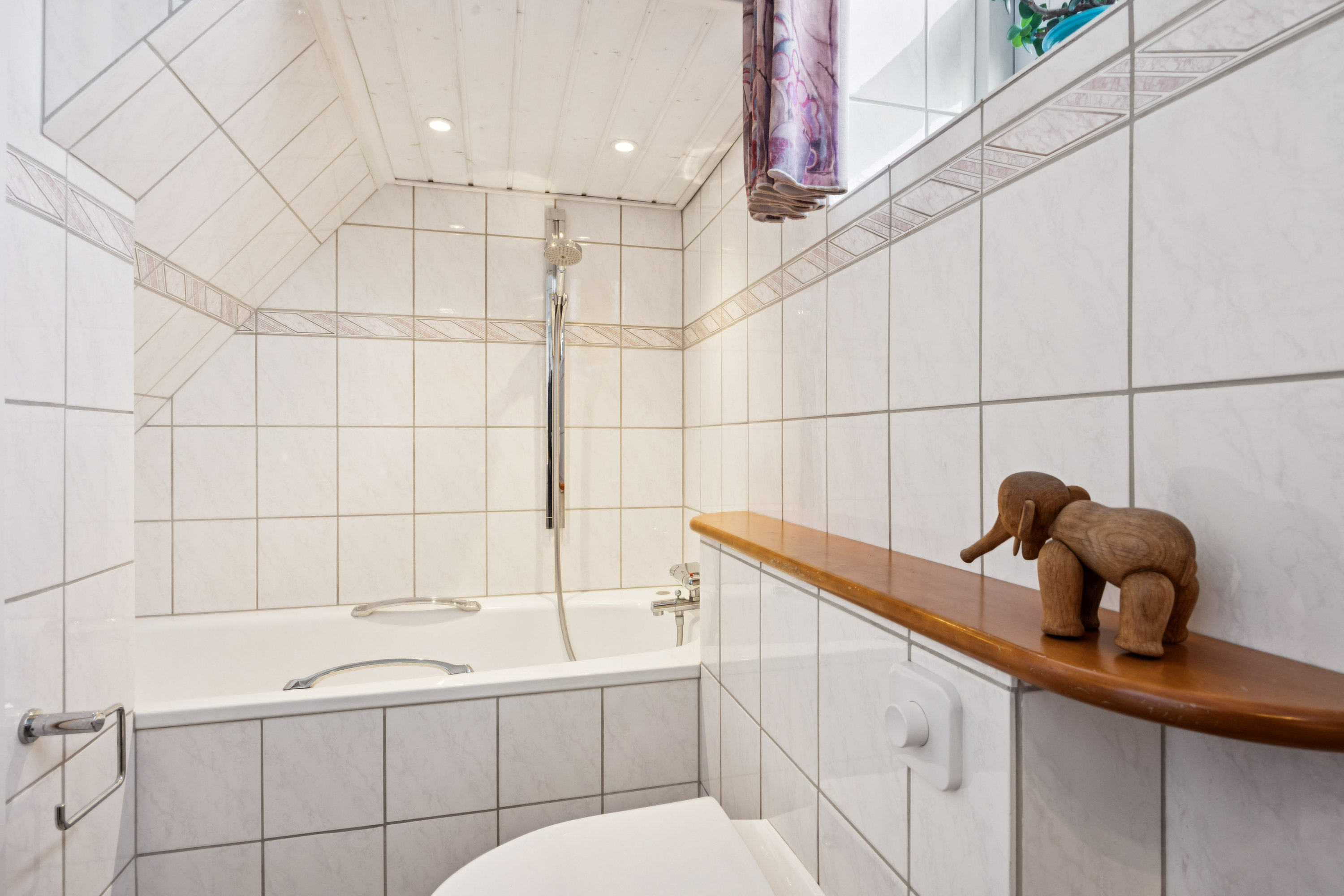 Fremhævet badeværelse billede i fuldskærmstilstand. Billede af Thistedvej 99, 9400 Nørresundby