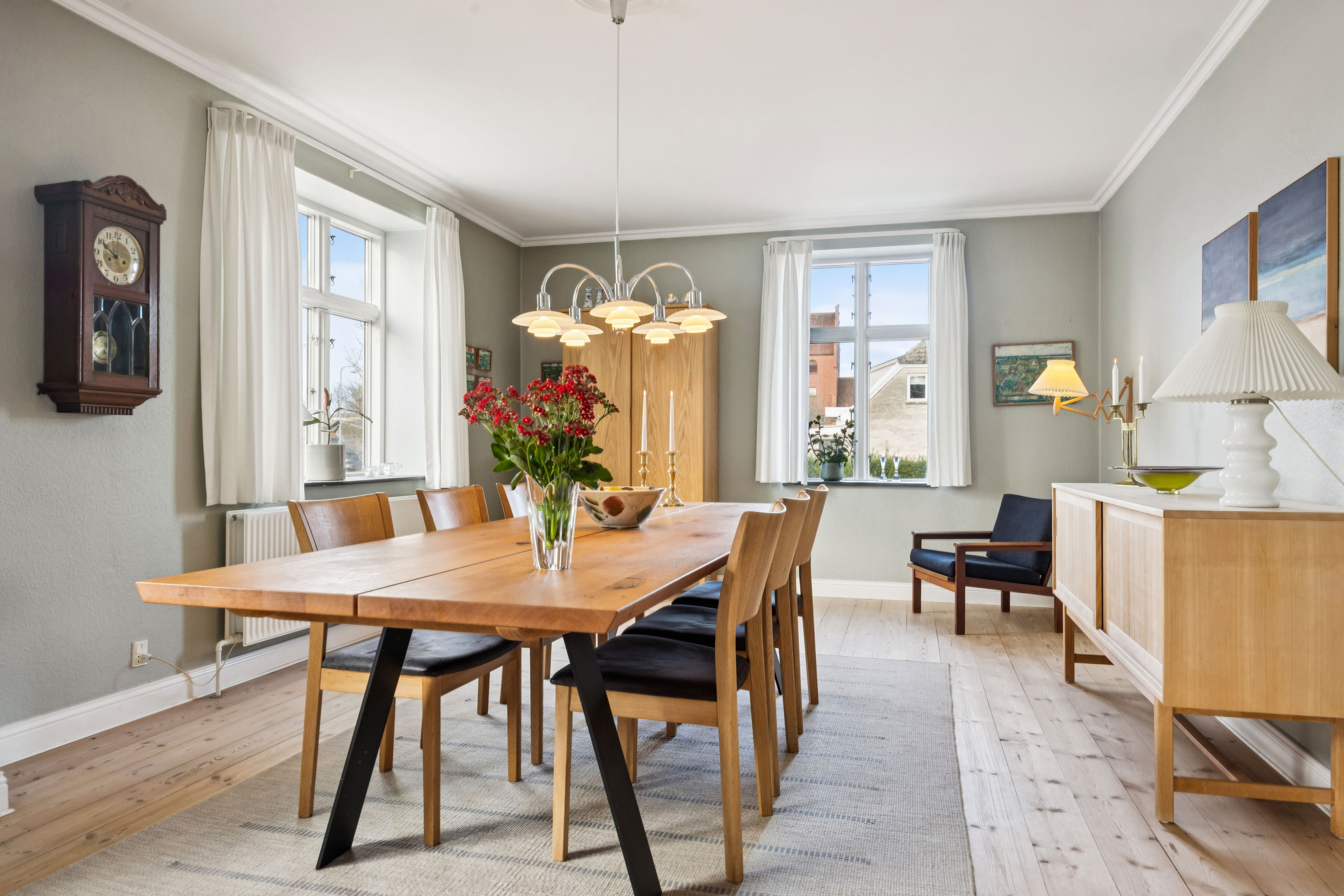 Fremhævet stue billede i fuldskærmstilstand. Billede af Thistedvej 99, 9400 Nørresundby