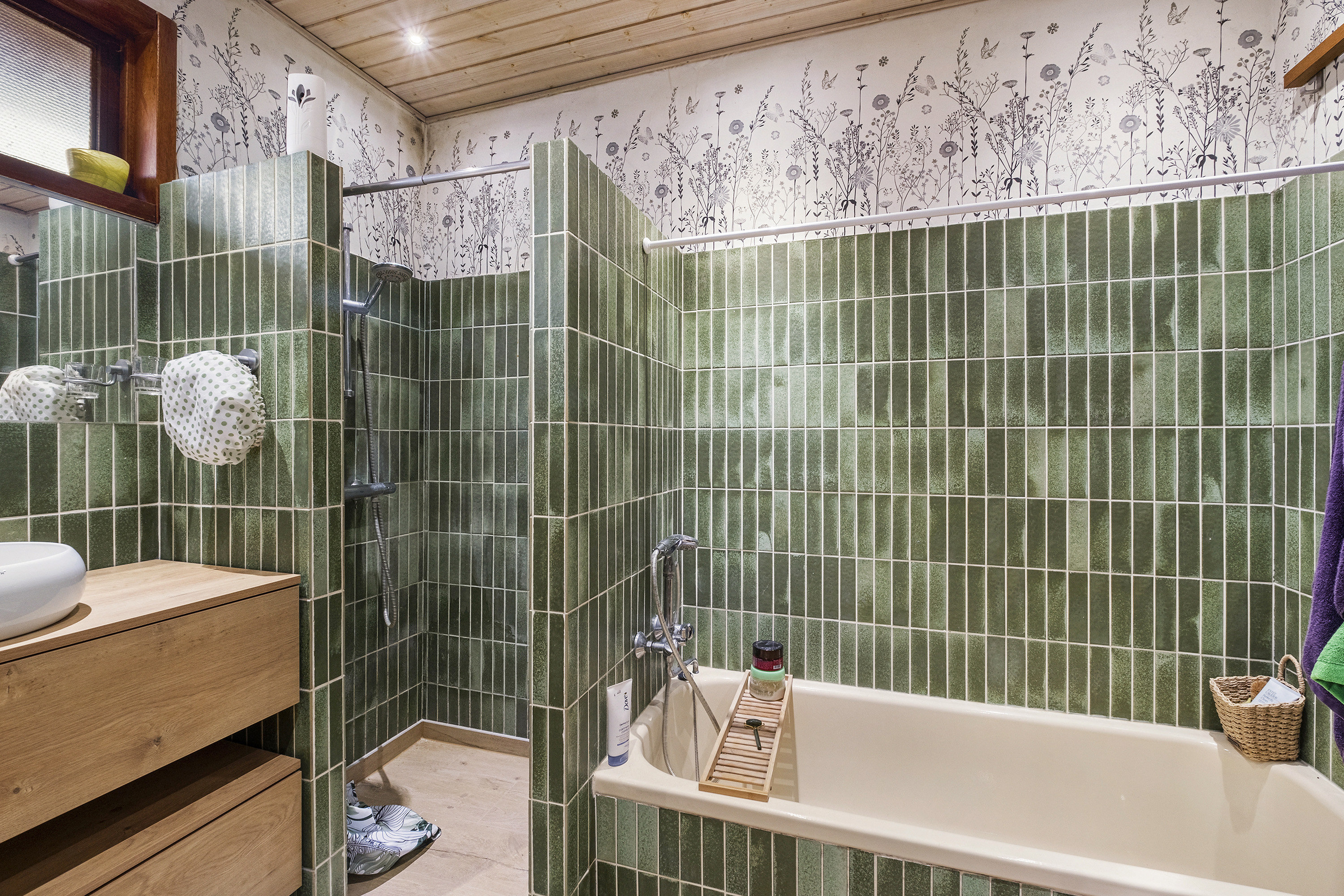 Fremhævet badeværelse billede i fuldskærmstilstand. Billede af Ringvej 52, 2970 Hørsholm