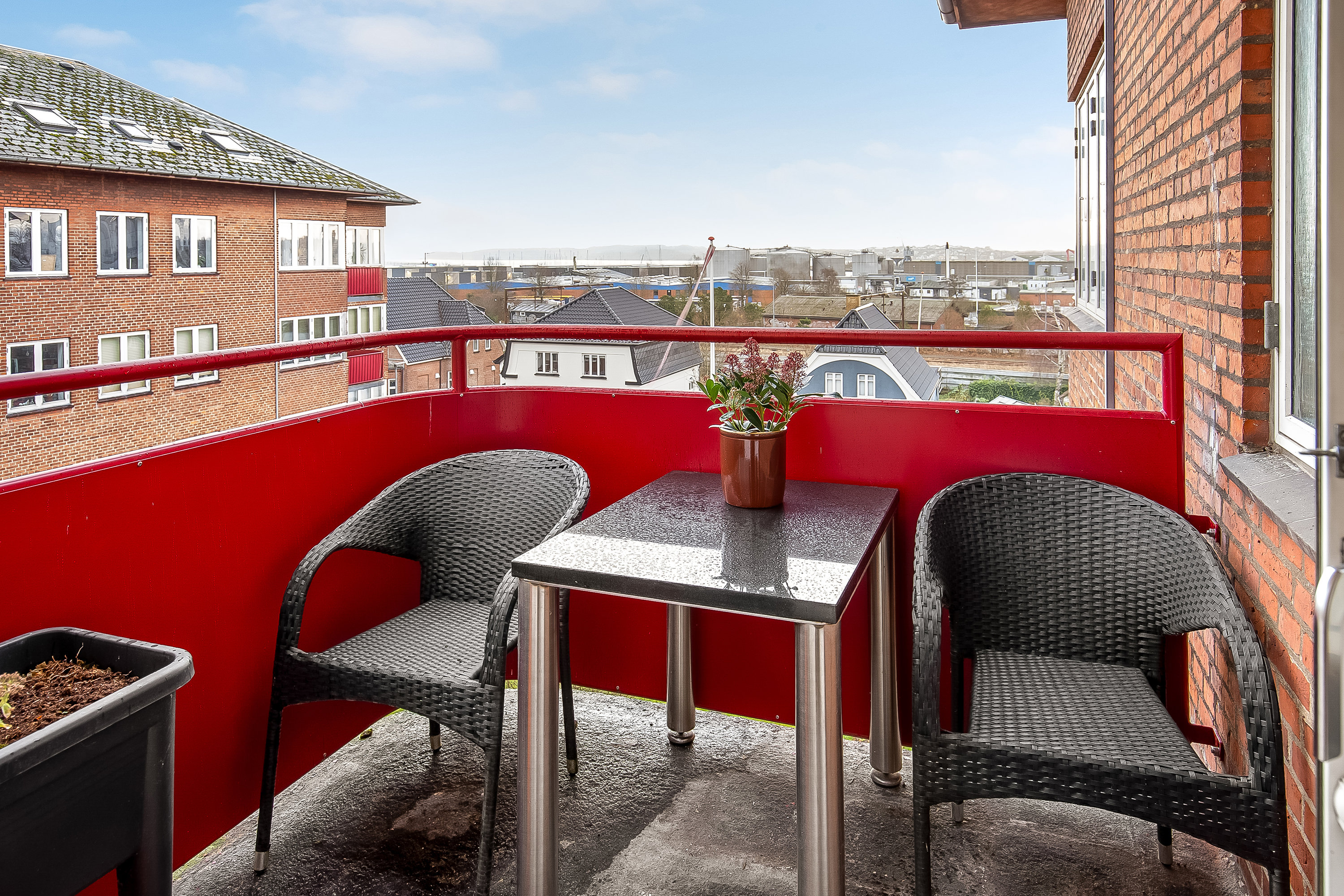 Fremhævet altan billede i fuldskærmstilstand. Billede af Fynsvej 77, 3. th., 6000 Kolding