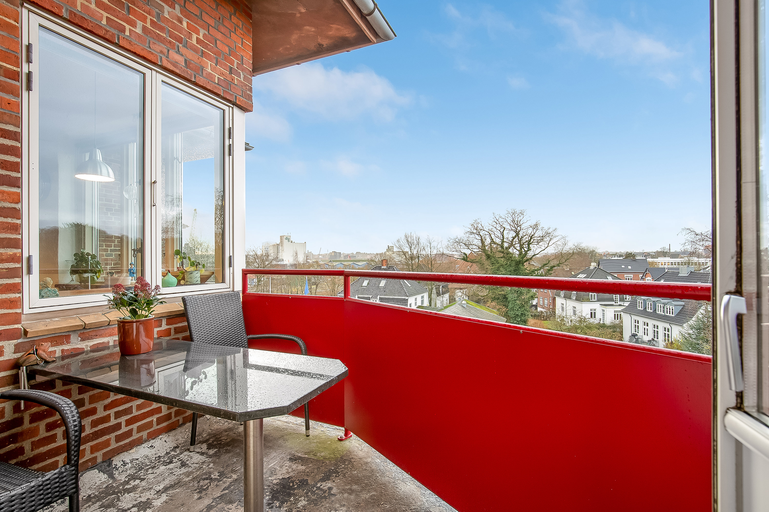 Fremhævet altan billede i fuldskærmstilstand. Billede af Fynsvej 77, 3. th., 6000 Kolding