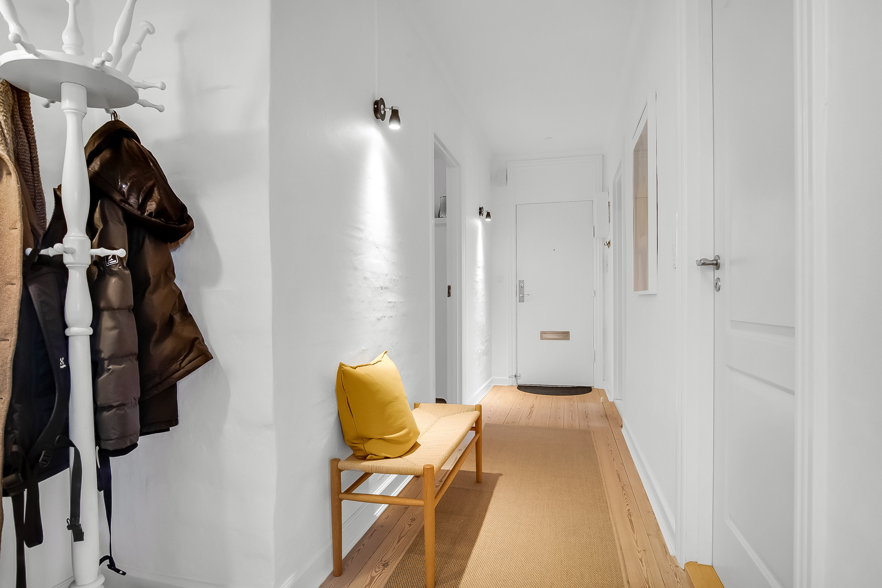 Fremhævet entré billede i fuldskærmstilstand. Billede af Fynsvej 77, 3. th., 6000 Kolding