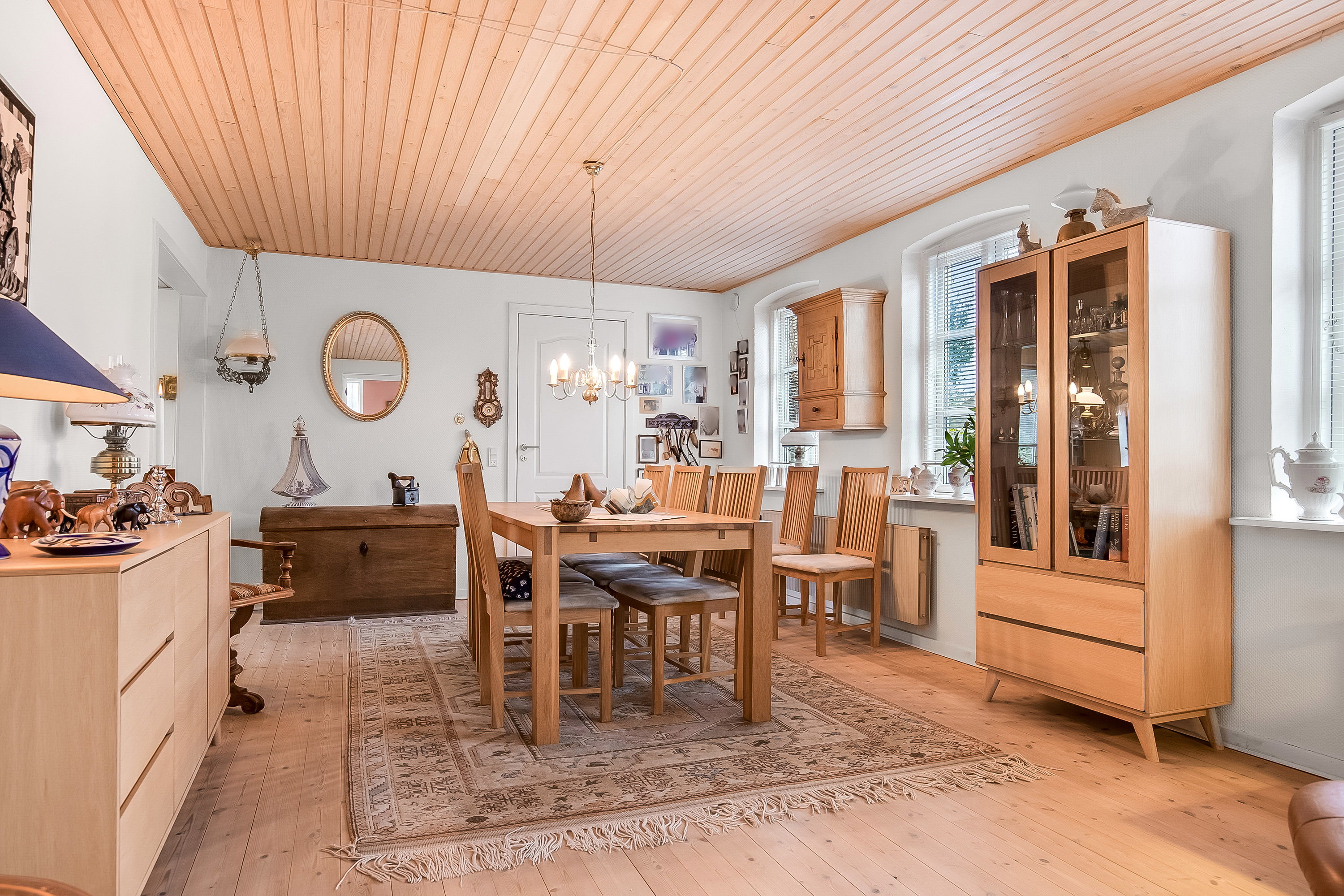 Fremhævet stue billede i fuldskærmstilstand. Billede af Nedervej 17, Ejstrup, 6000 Kolding