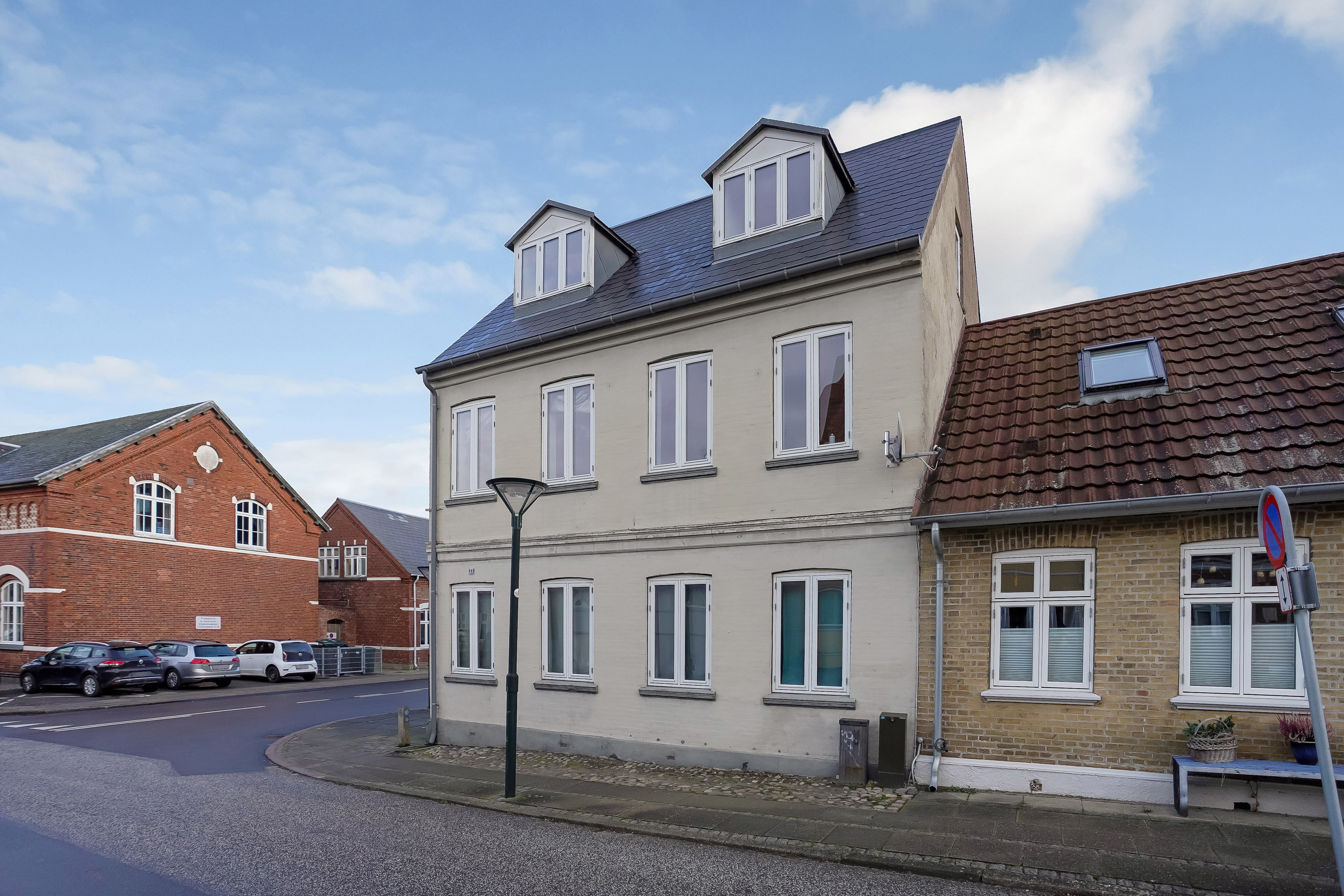 Fremhævet ejendommen billede i fuldskærmstilstand. Billede af Blindebomsvej 13, 5500 Middelfart 